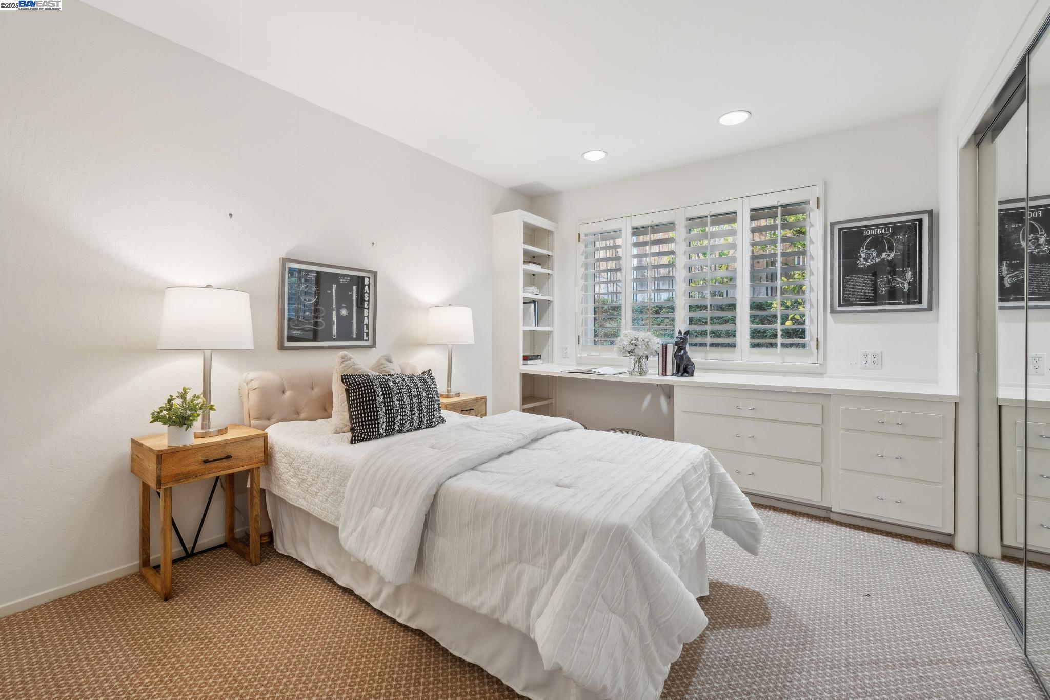 2513 Rolling Hills Ct