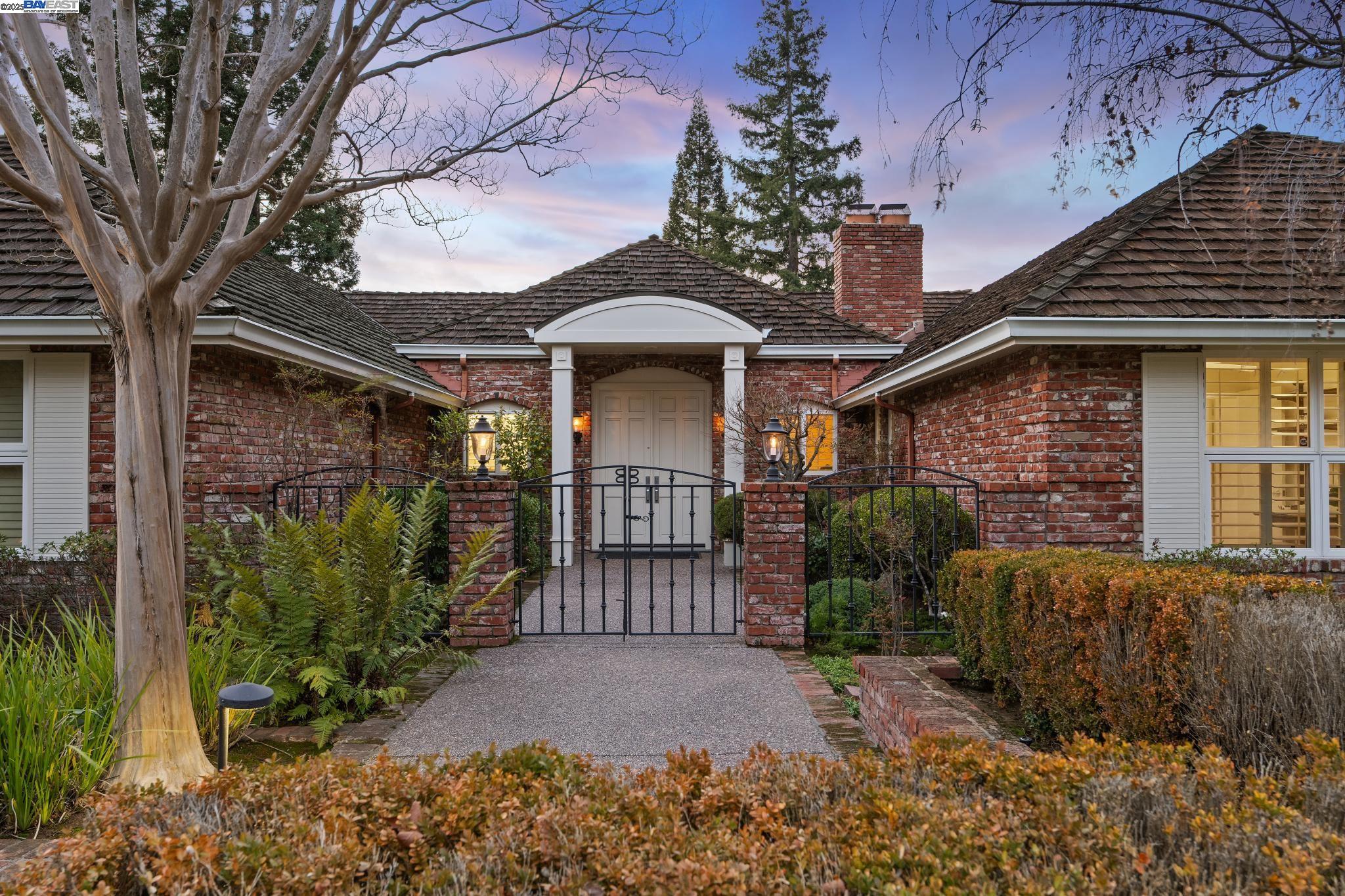 2513 Rolling Hills Ct