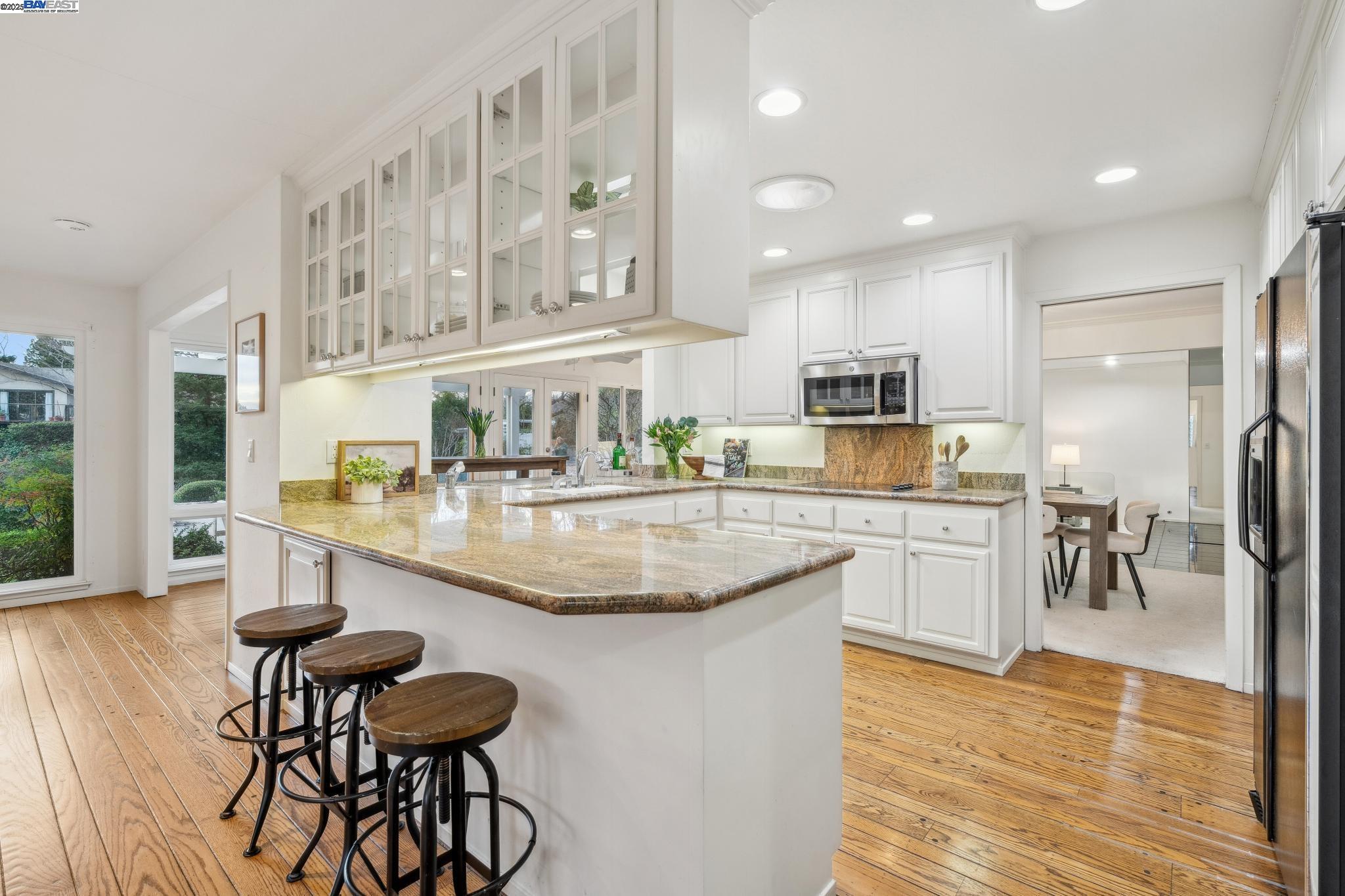 2513 Rolling Hills Ct