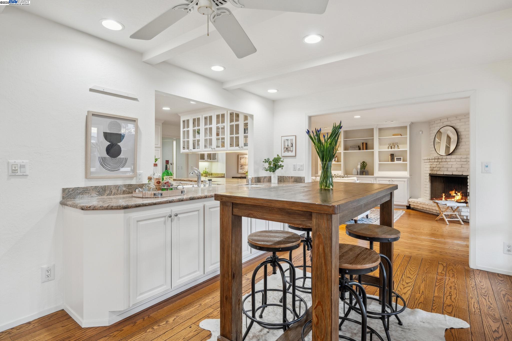 2513 Rolling Hills Ct