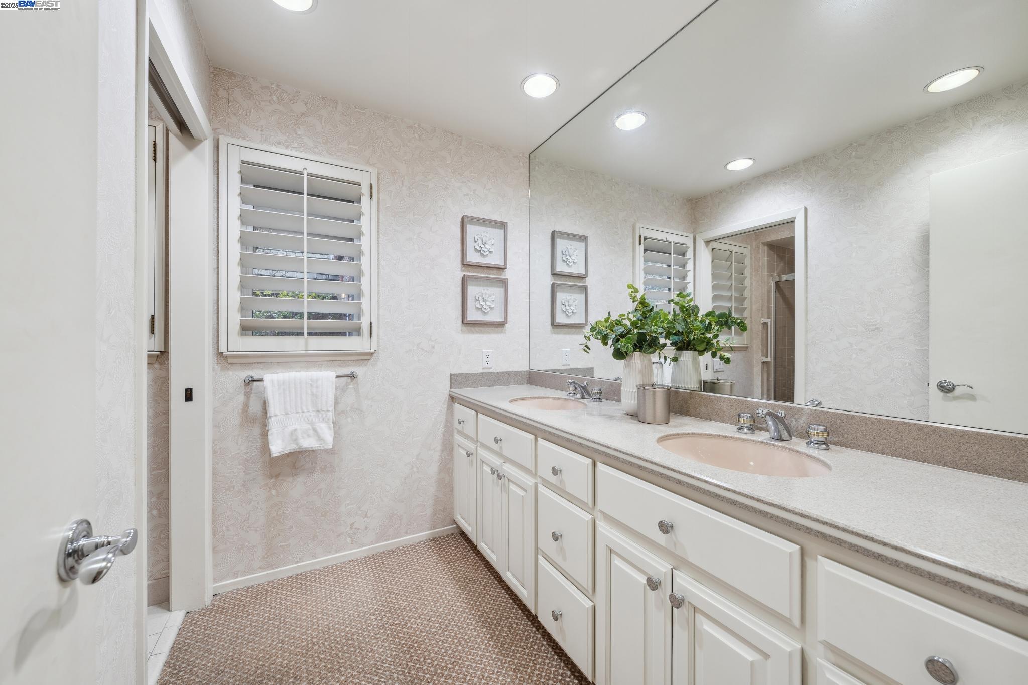 2513 Rolling Hills Ct