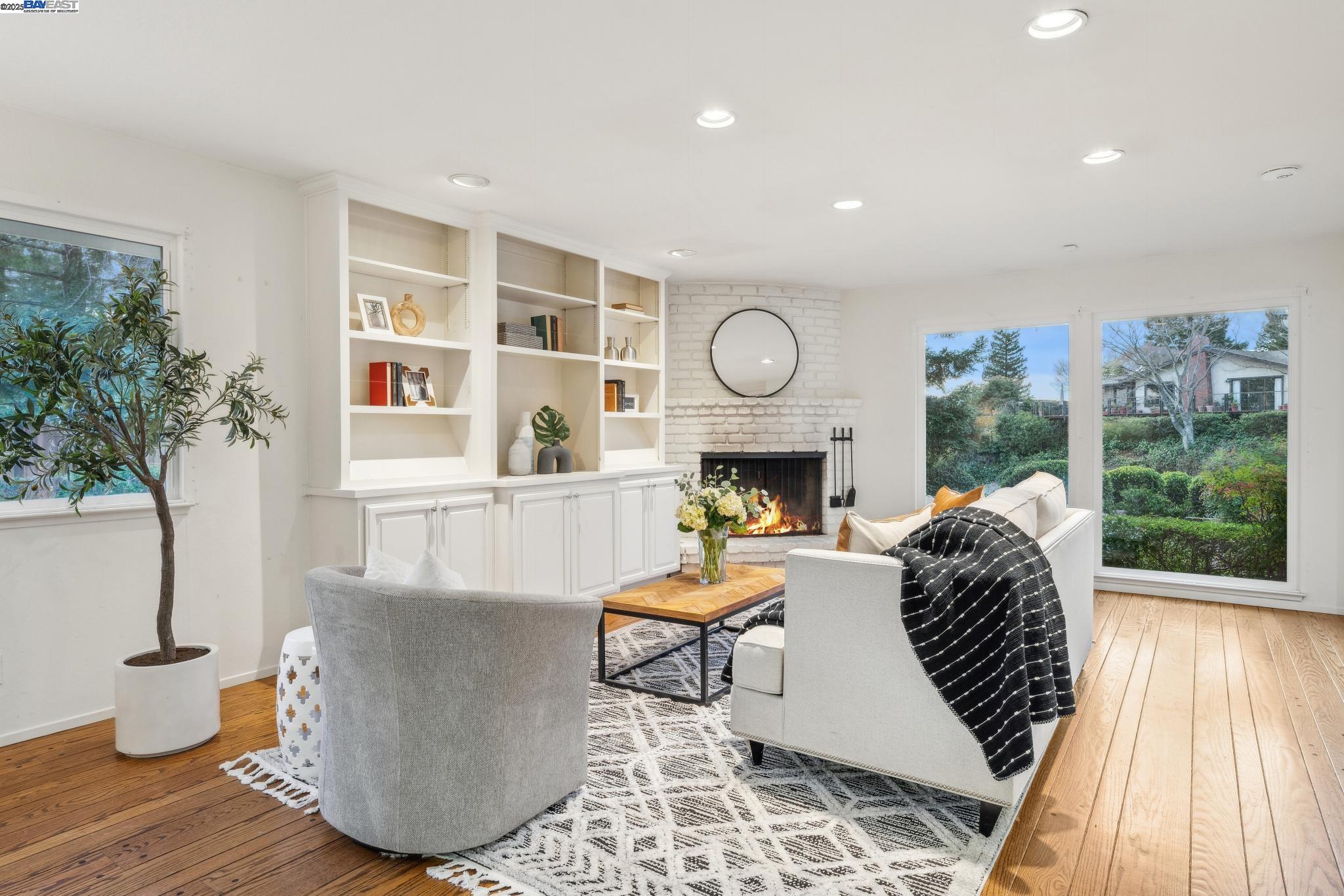 2513 Rolling Hills Ct