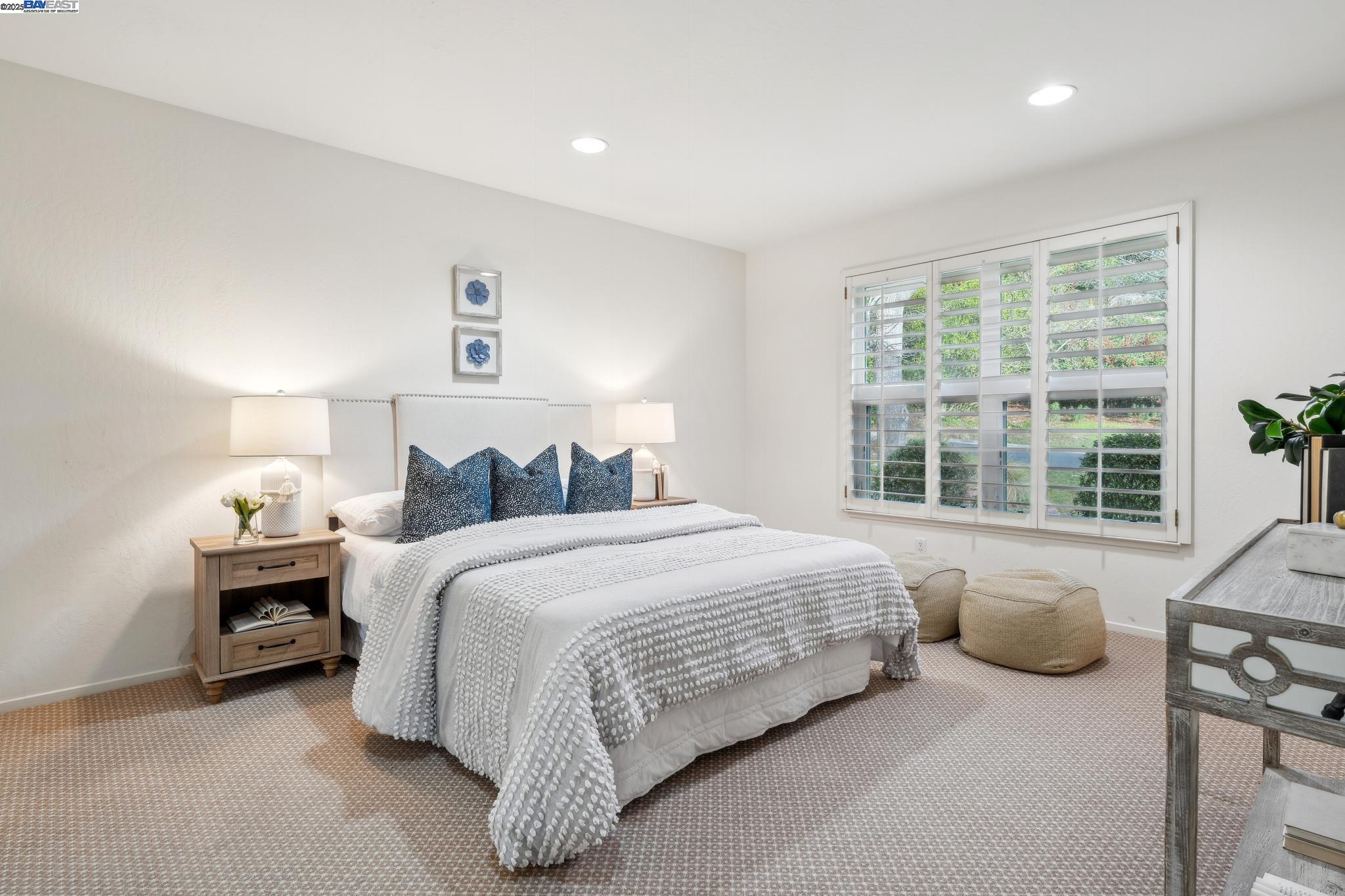 2513 Rolling Hills Ct