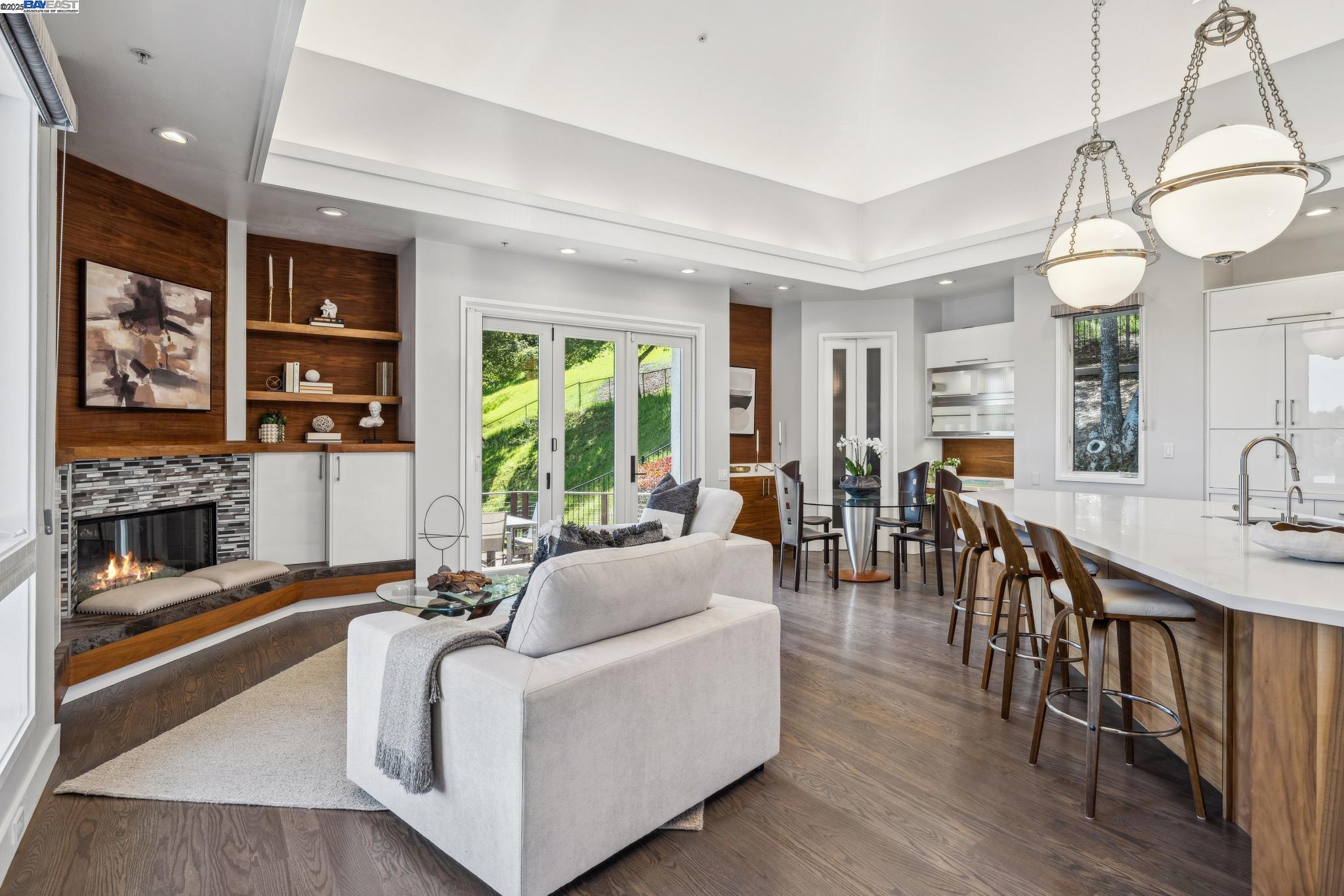 11 Leslyn Lane