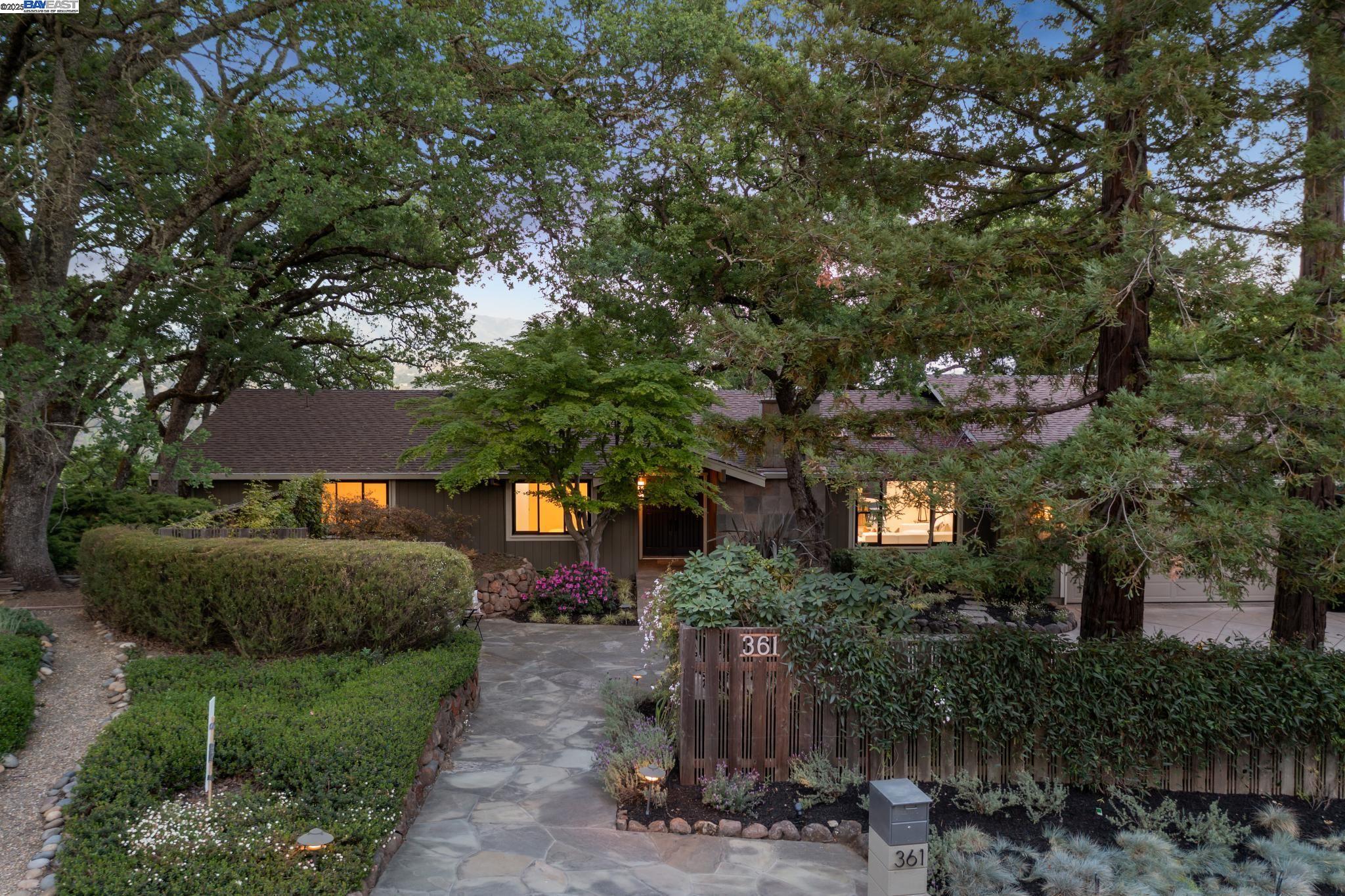 361 Castle Crest Rd