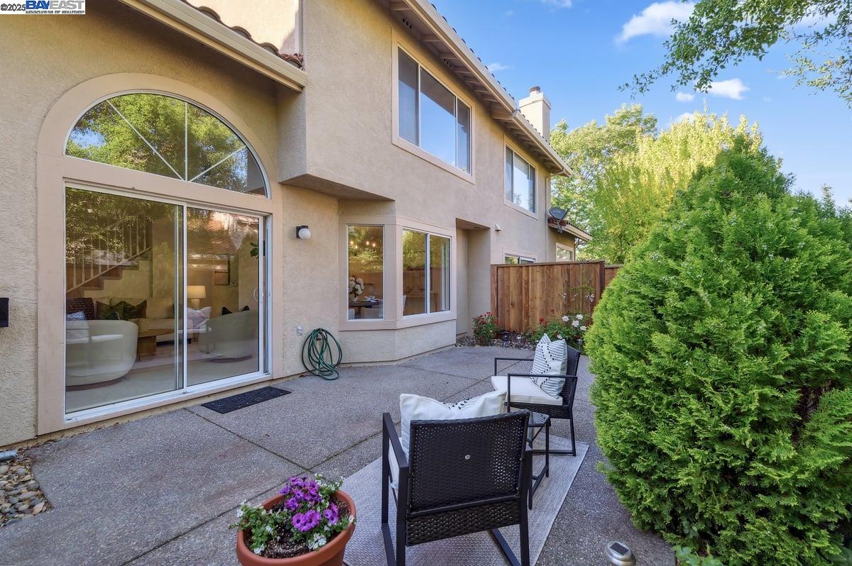 909 Cloverberry Way