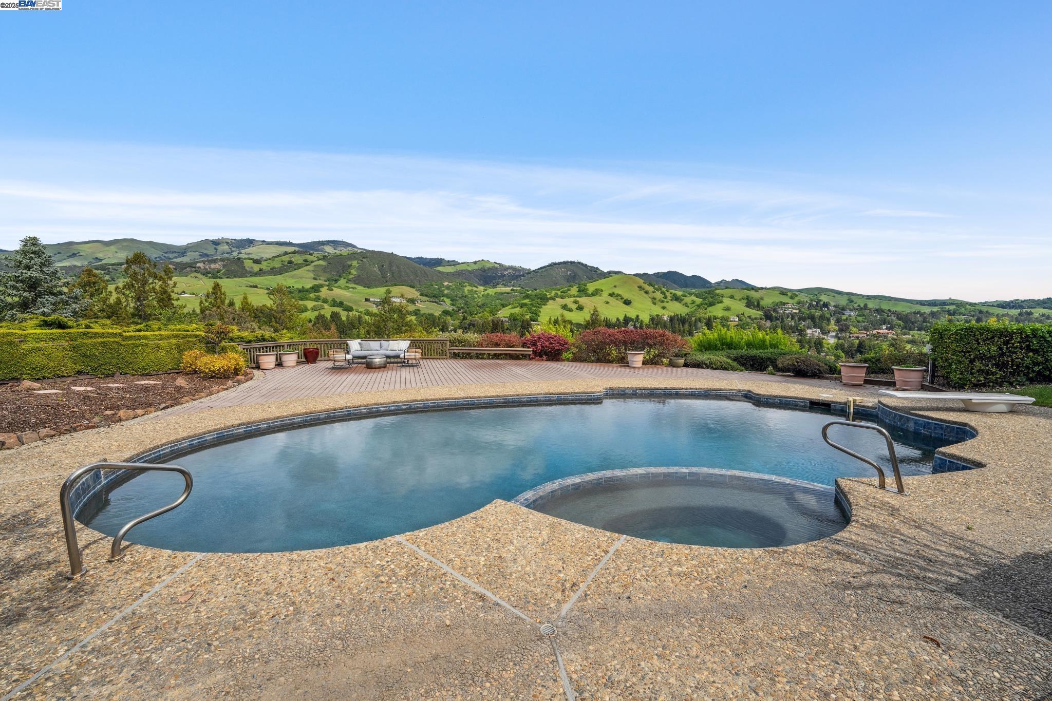 231 Vagabond Court