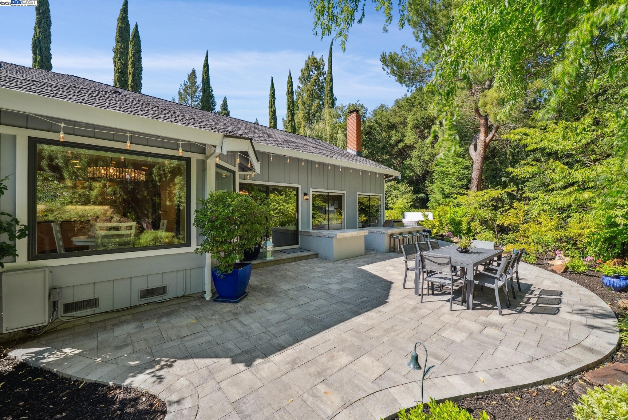 45 Oakridge Lane