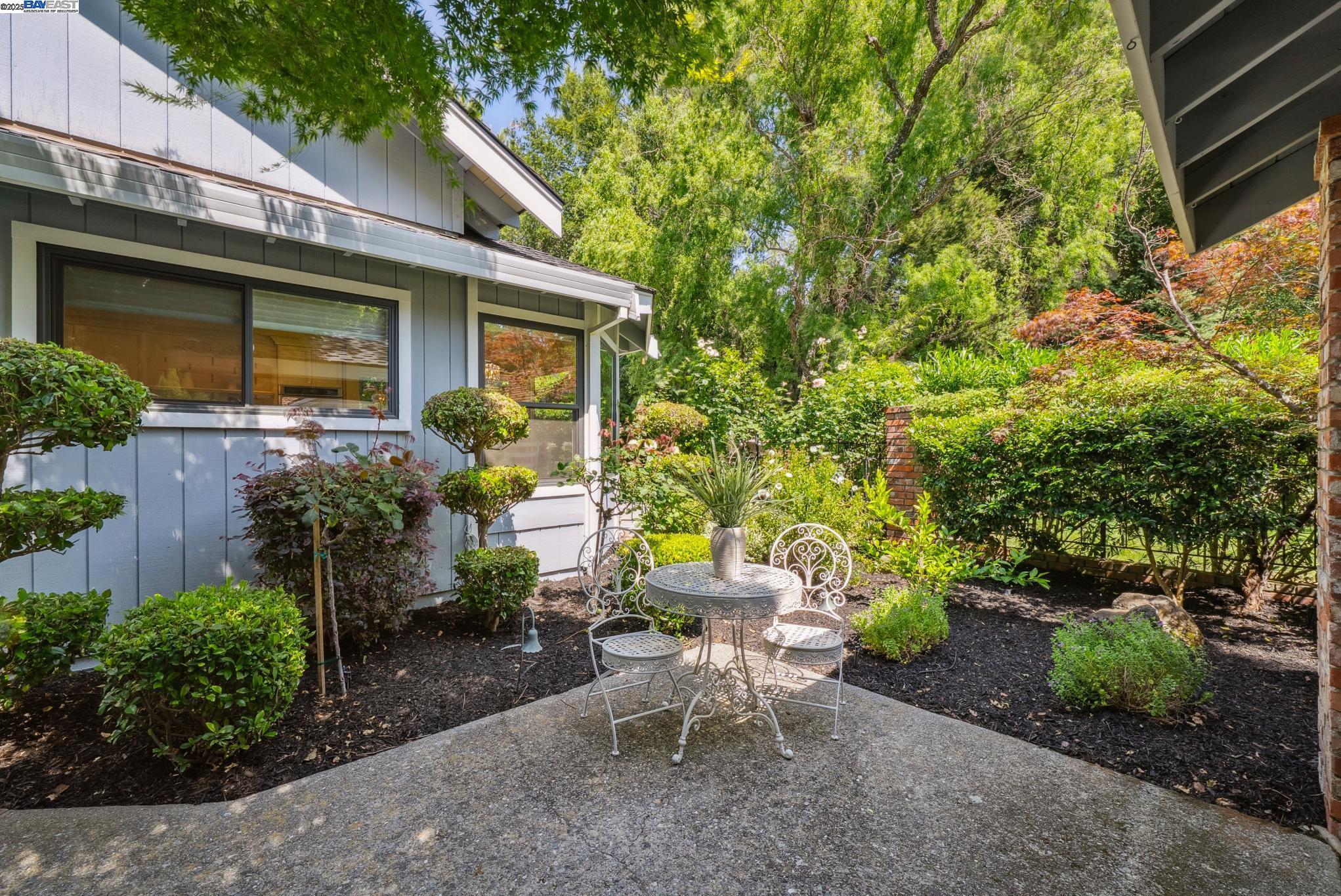 45 Oakridge Lane