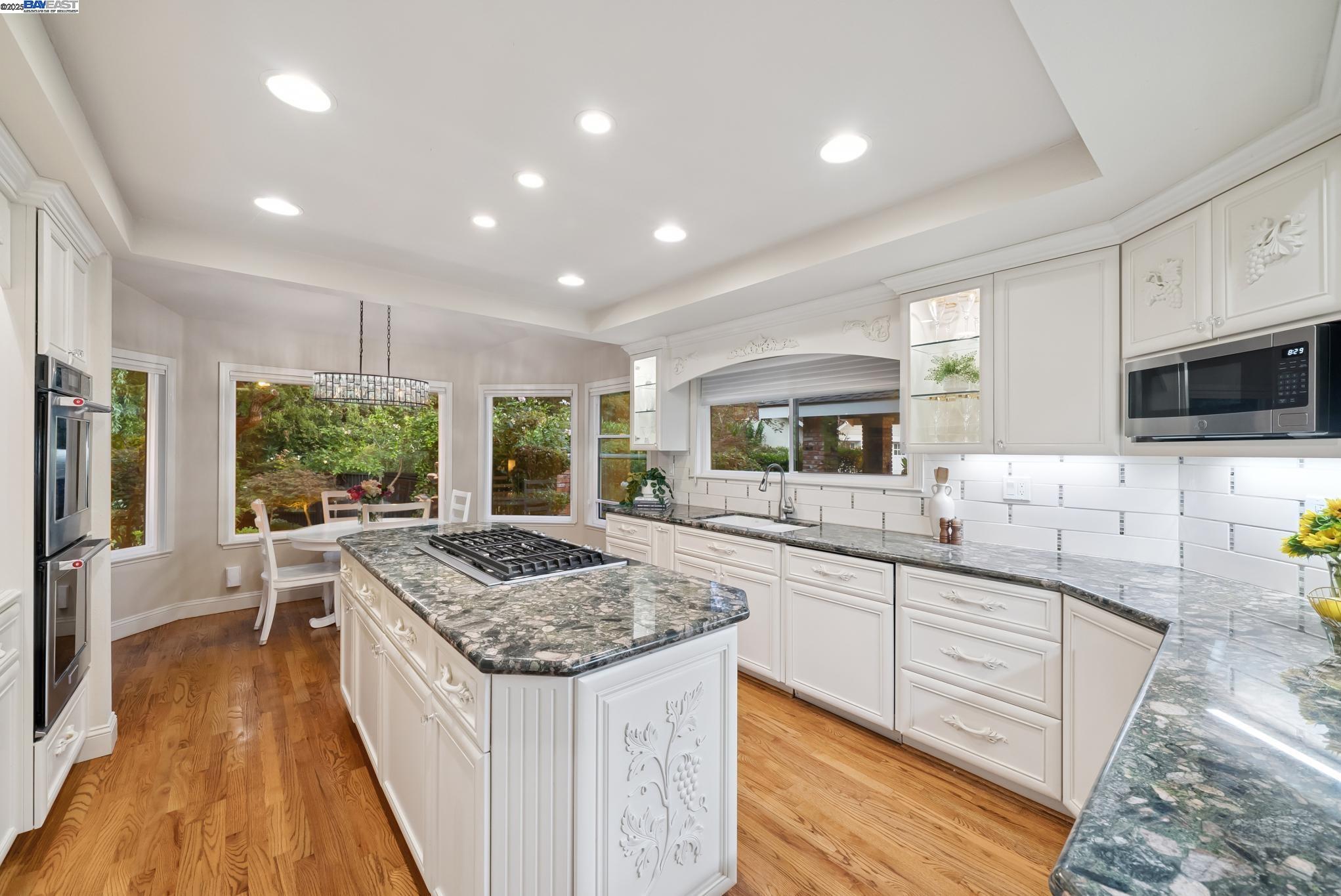 45 Oakridge Lane
