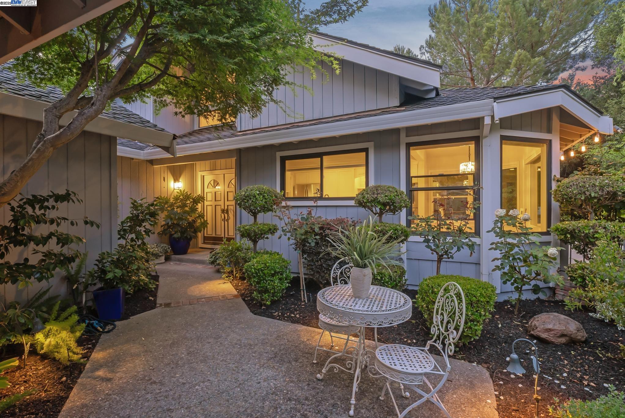 45 Oakridge Lane