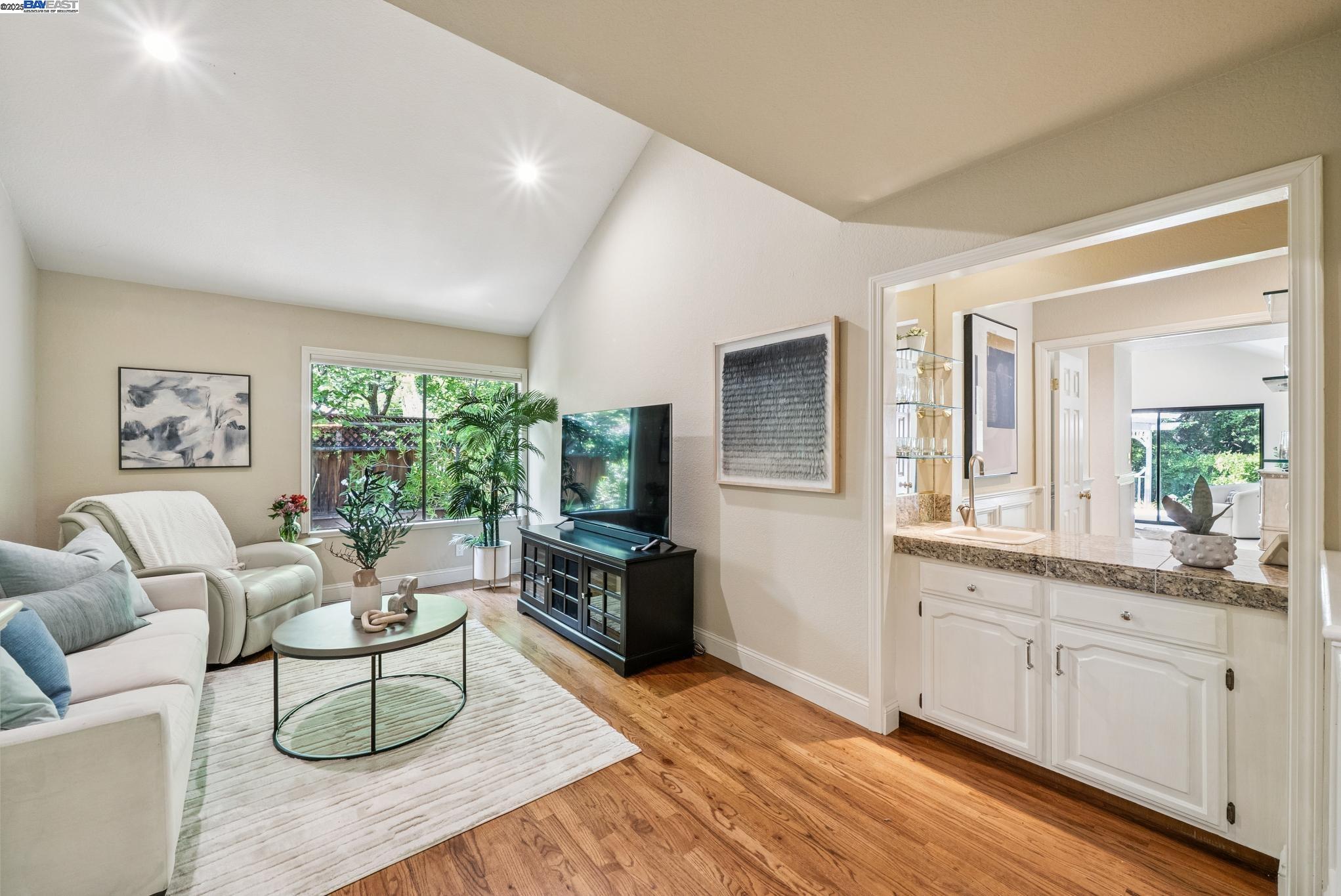 45 Oakridge Lane