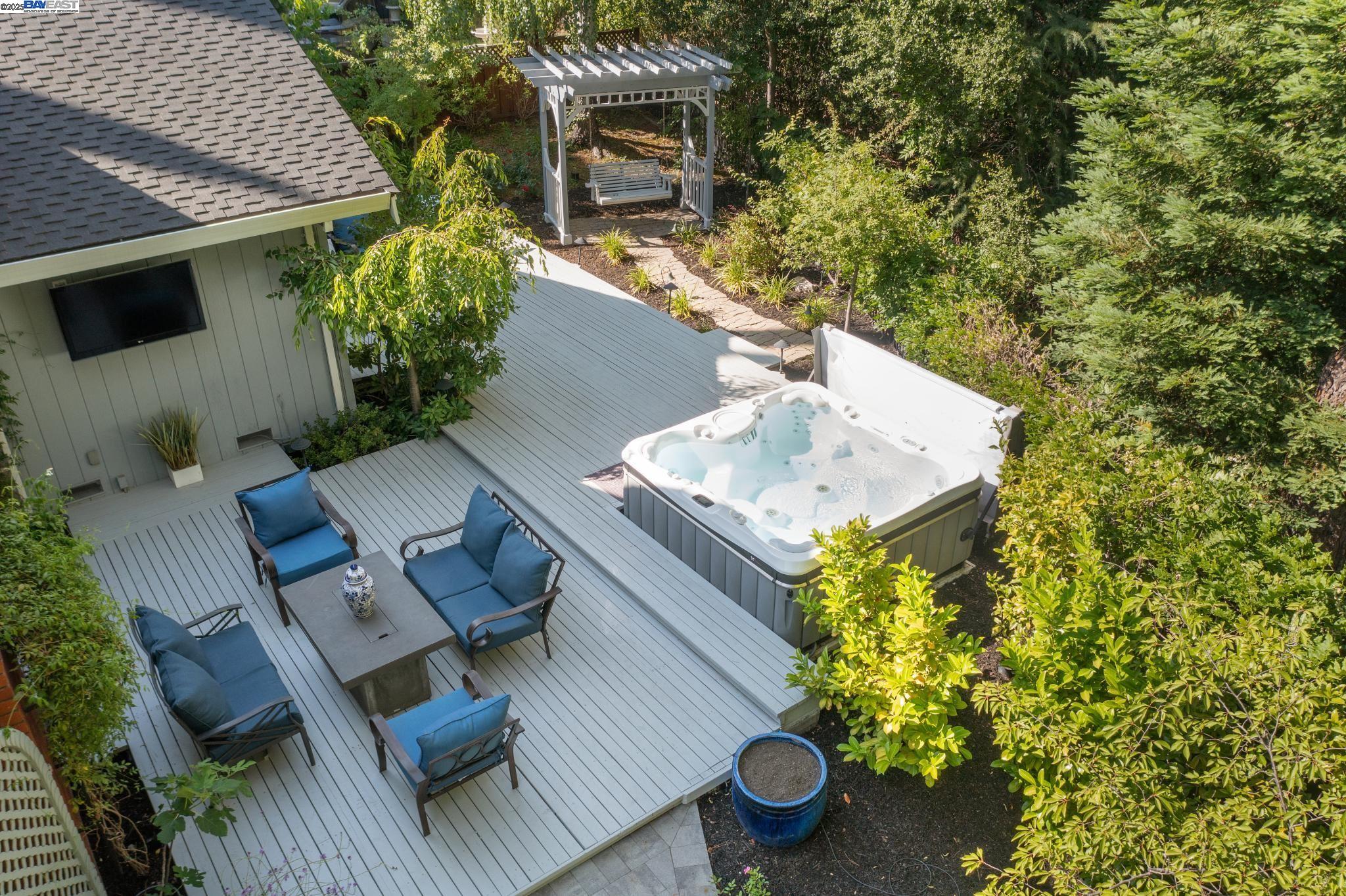 45 Oakridge Lane