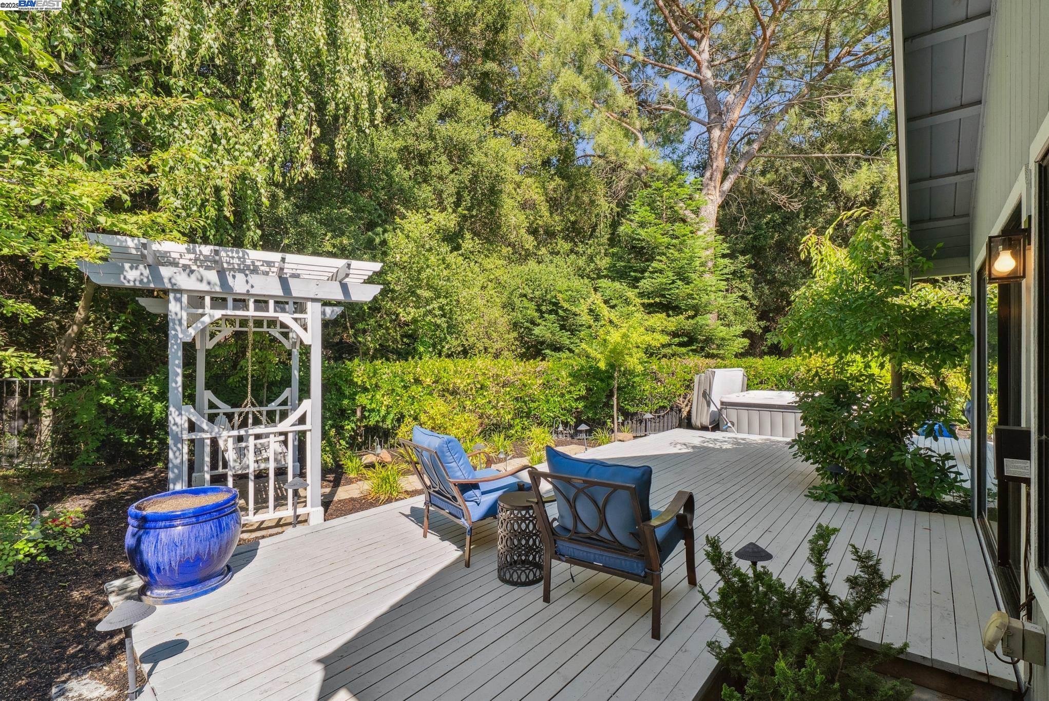 45 Oakridge Lane