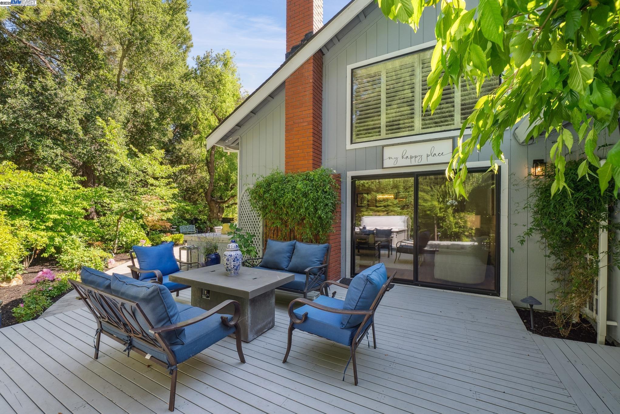 45 Oakridge Lane