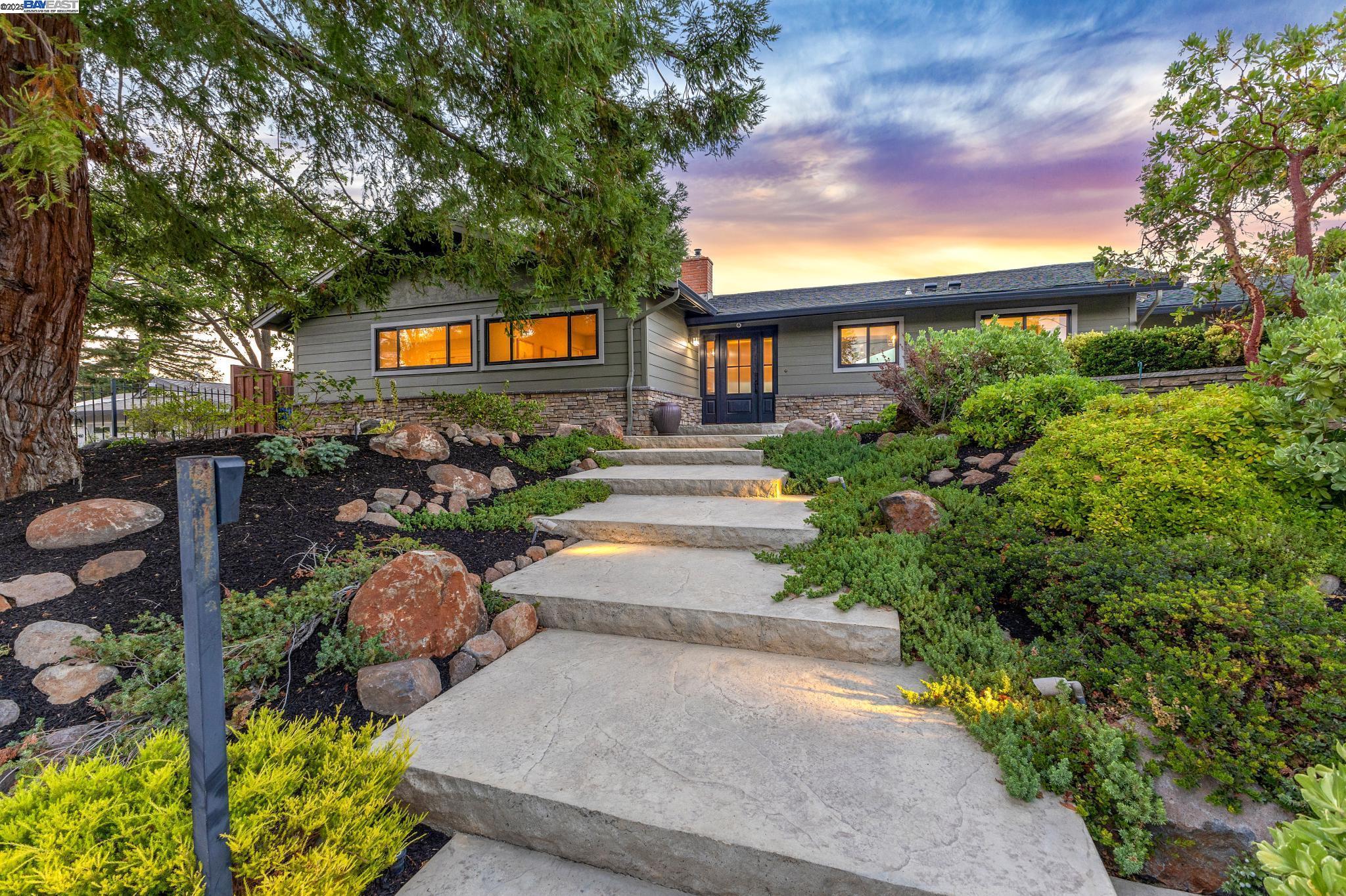2452 Cherry Hills Dr.