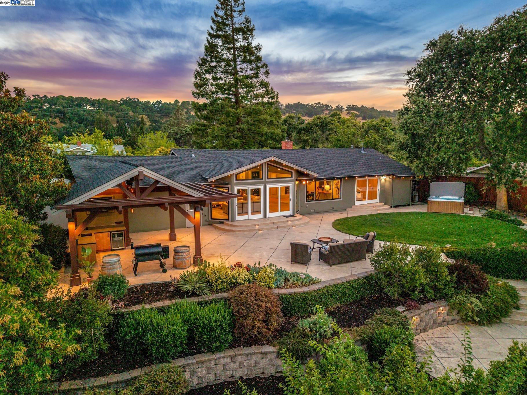 2452 Cherry Hills Dr.