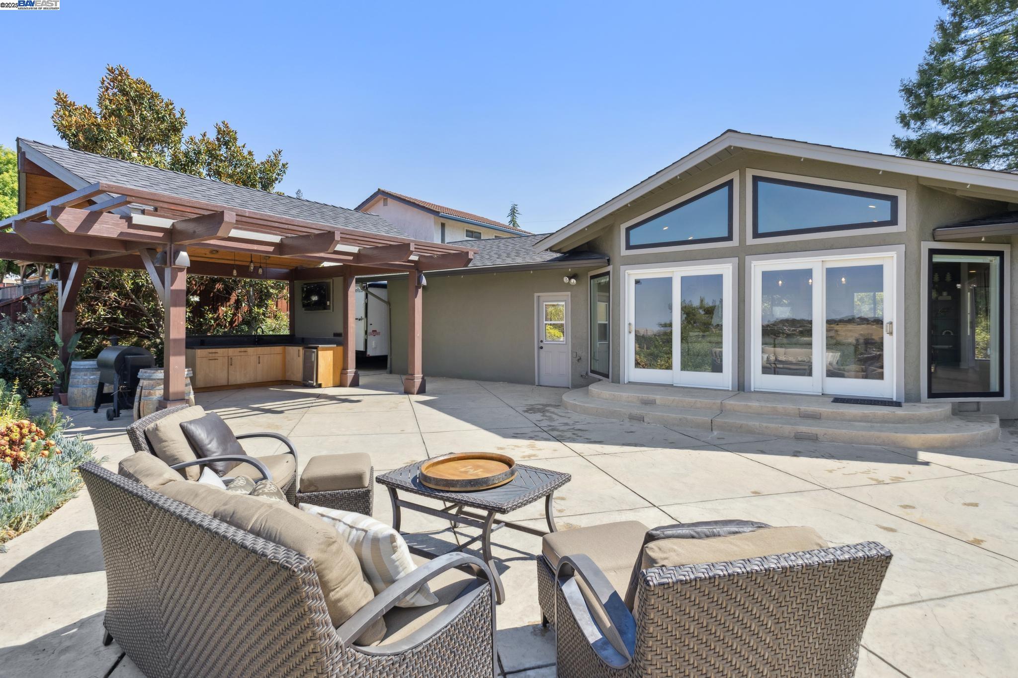 2452 Cherry Hills Dr.