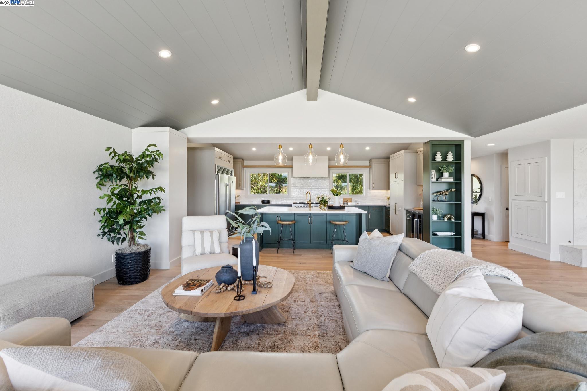 2452 Cherry Hills Dr.