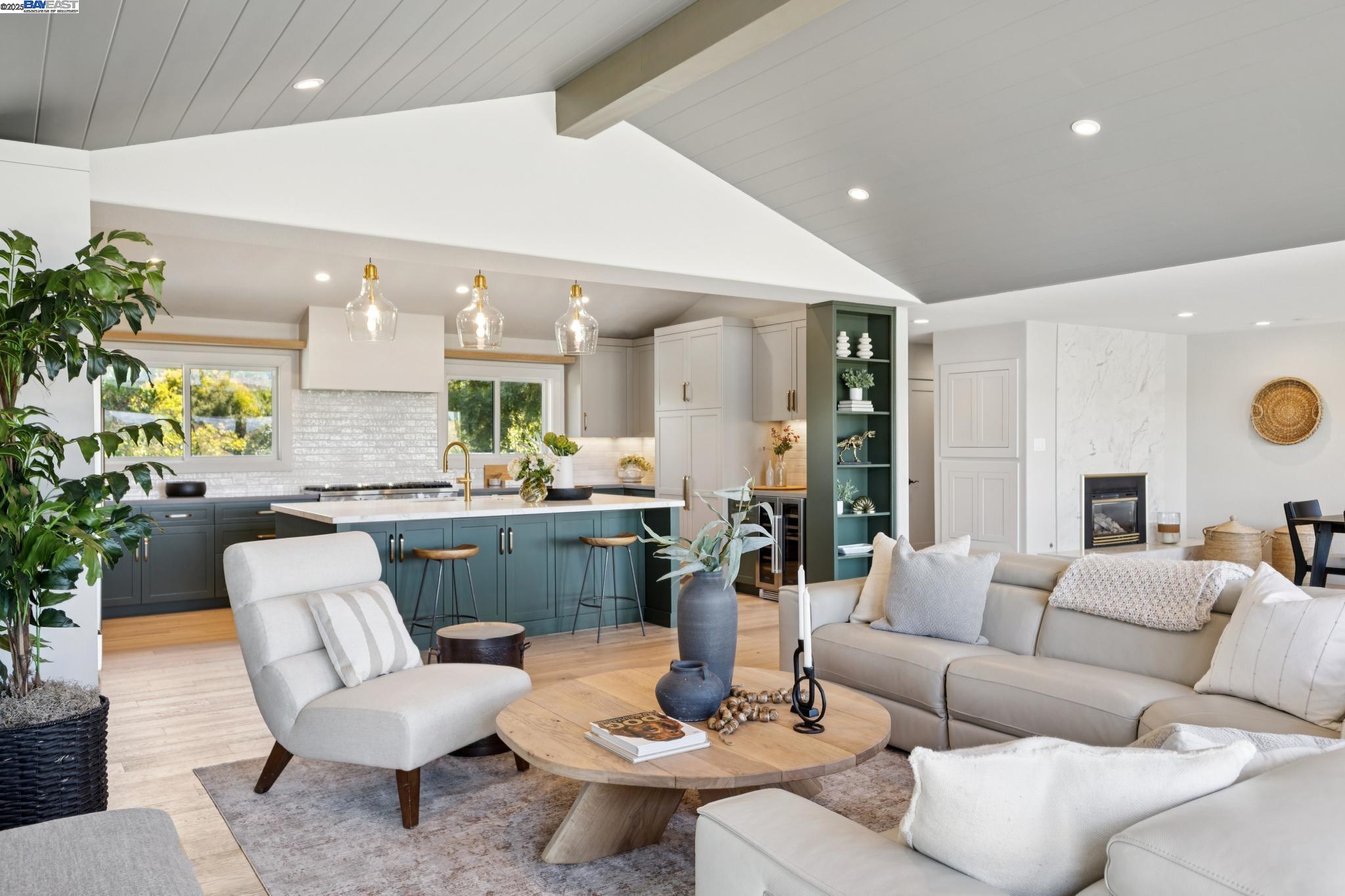 2452 Cherry Hills Dr.