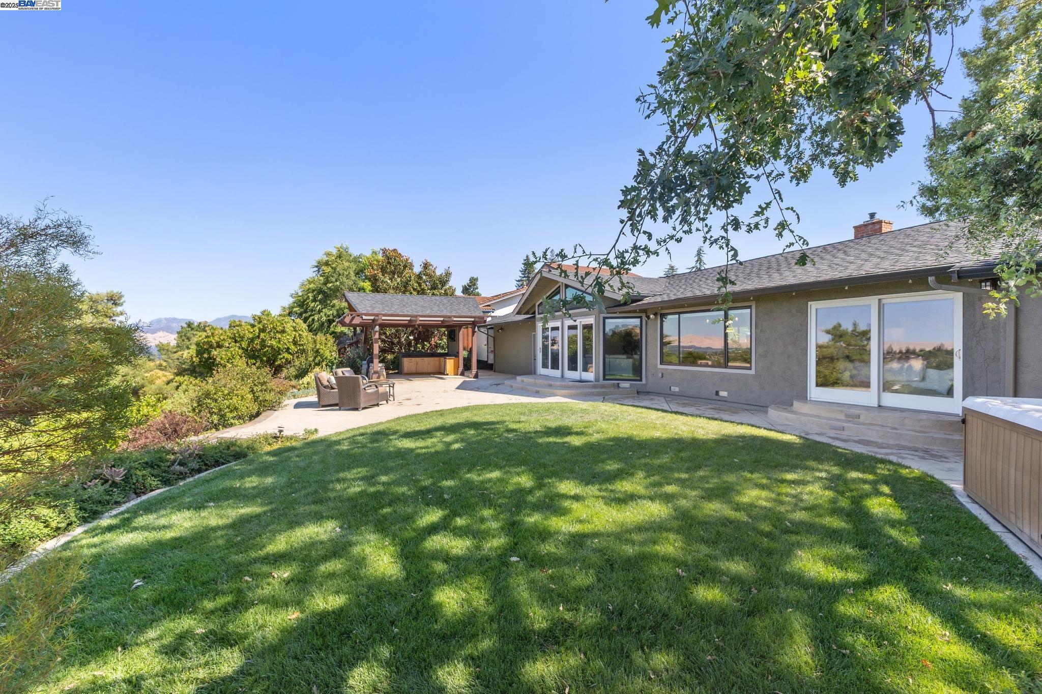 2452 Cherry Hills Dr.