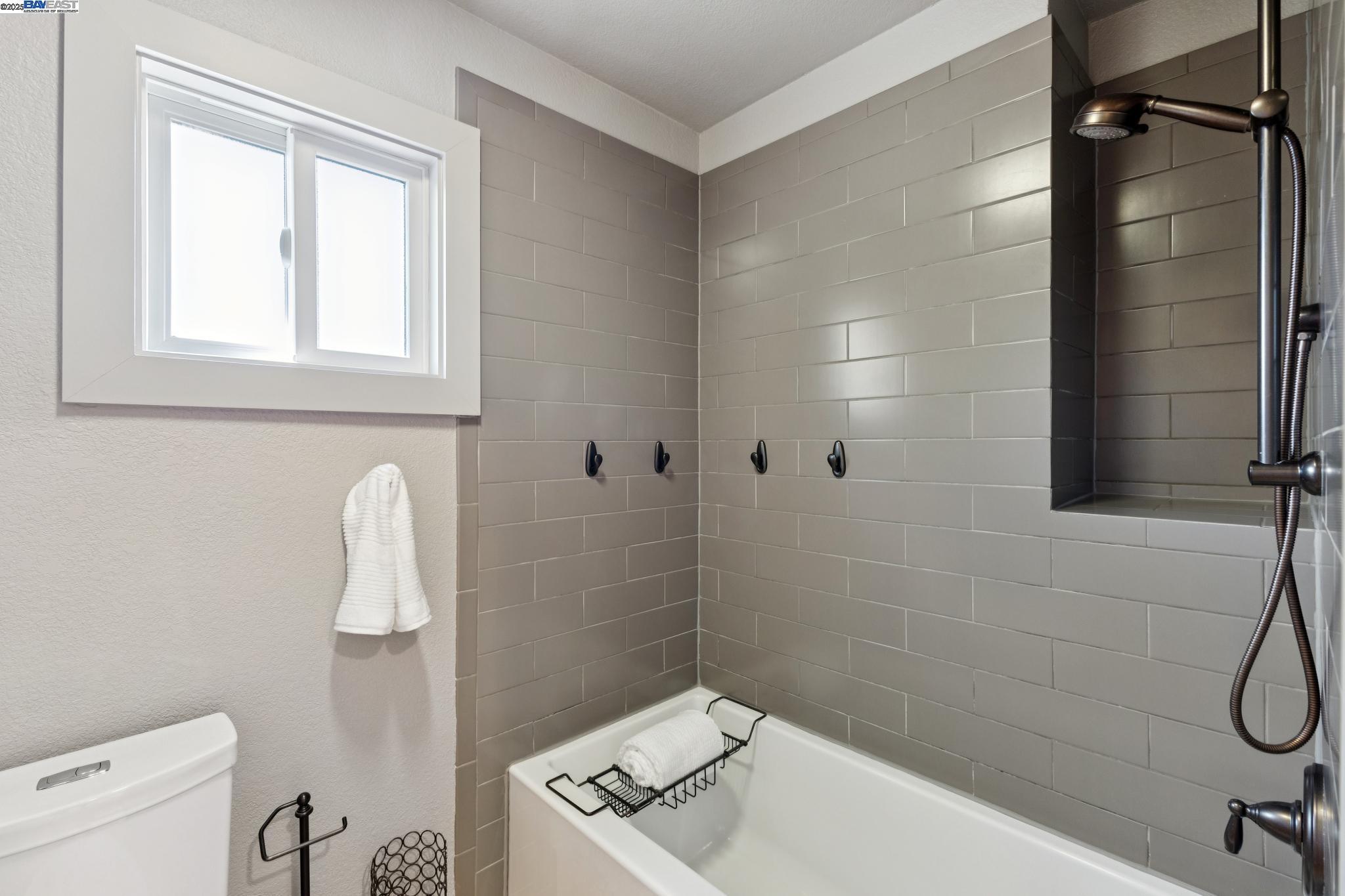 2452 Cherry Hills Dr.