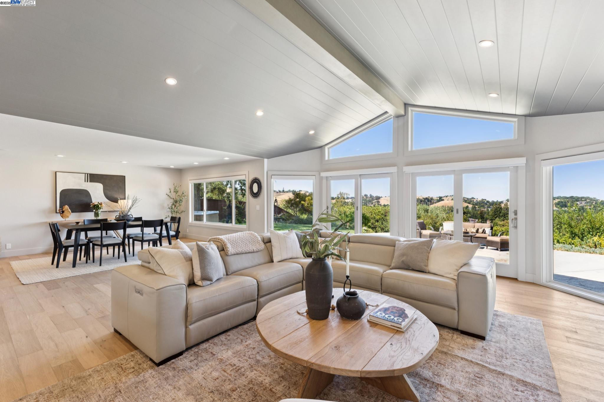 2452 Cherry Hills Dr.