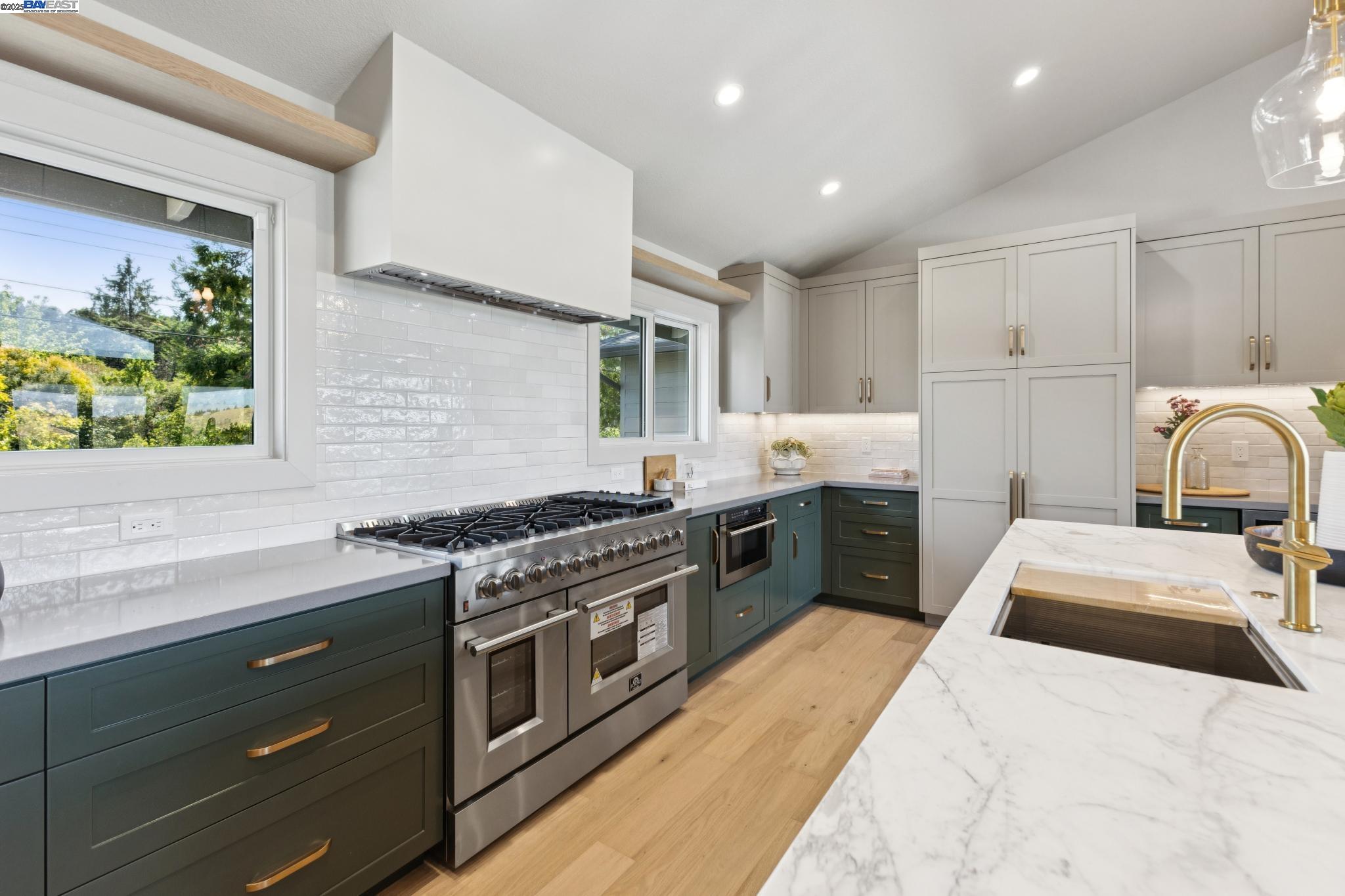 2452 Cherry Hills Dr.
