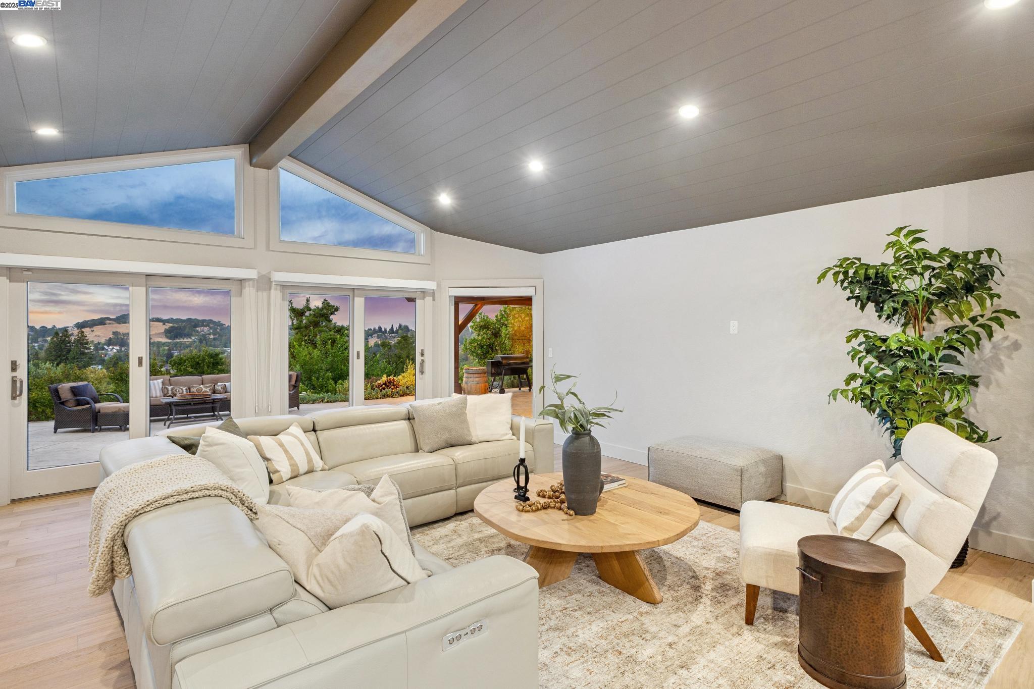 2452 Cherry Hills Dr.