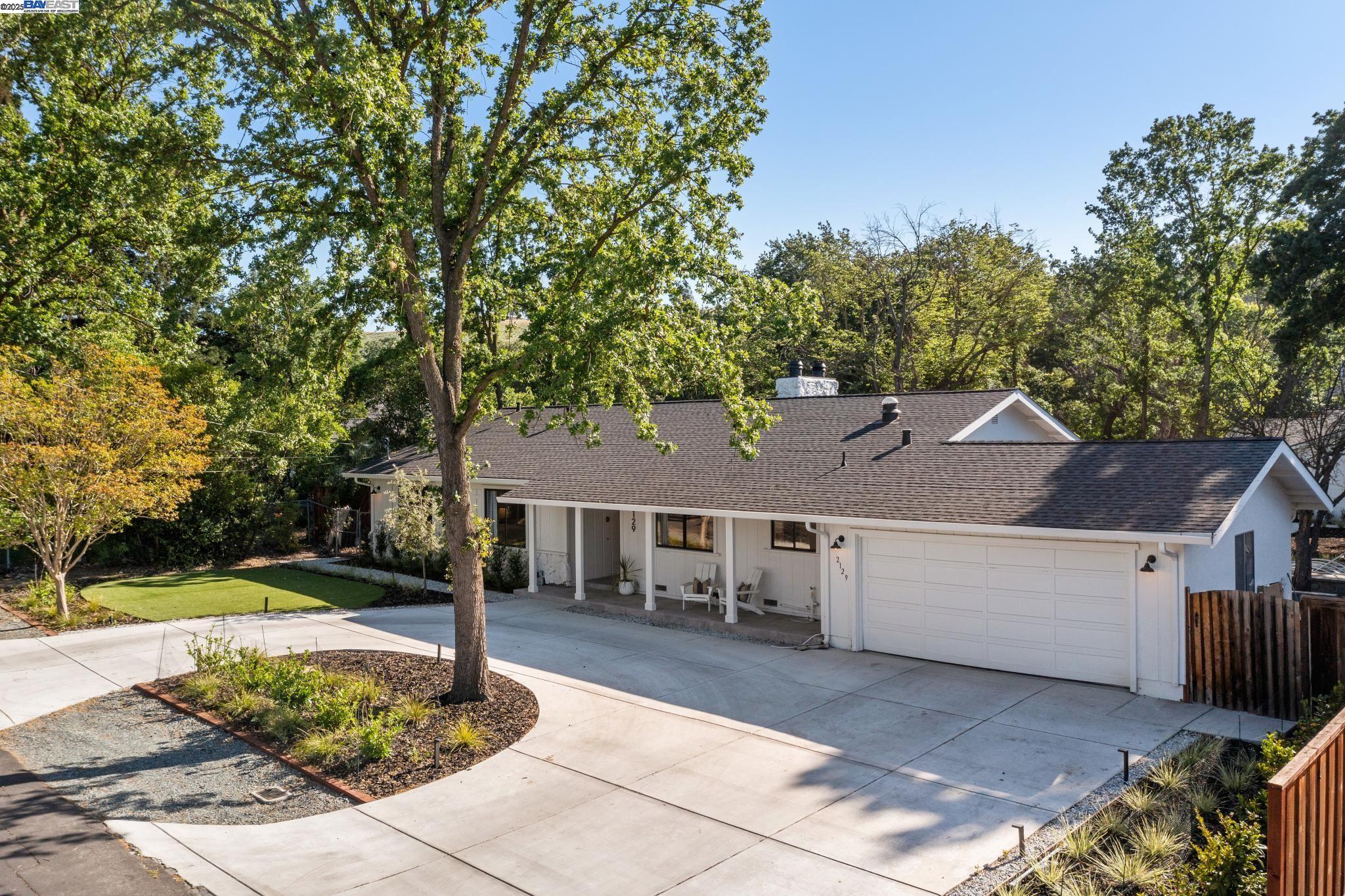 2129 Youngs Ct