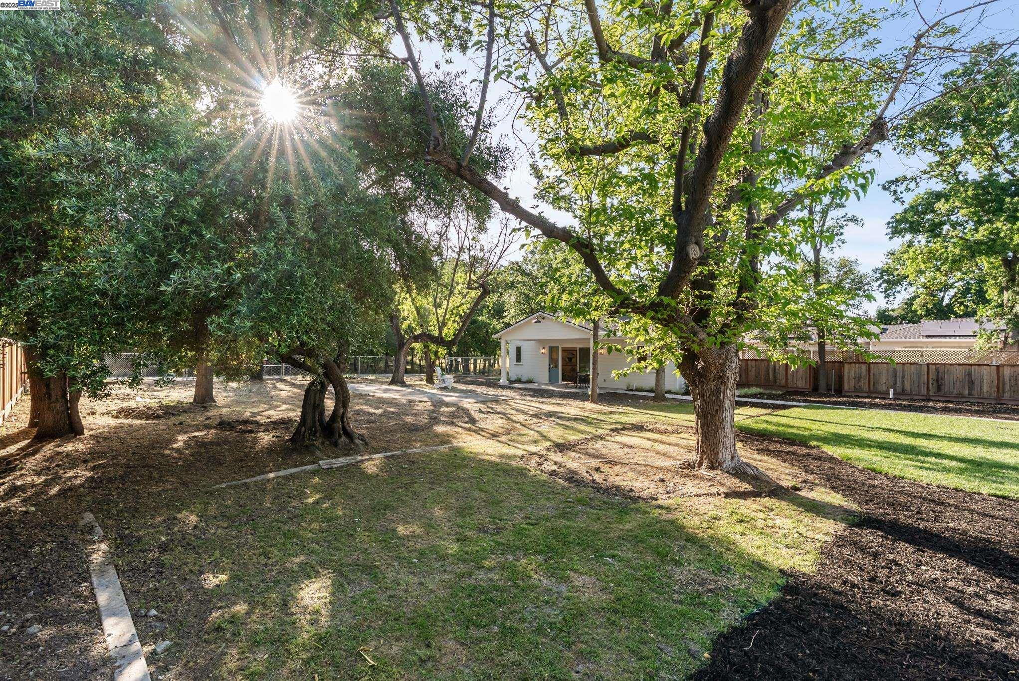 2129 Youngs Ct