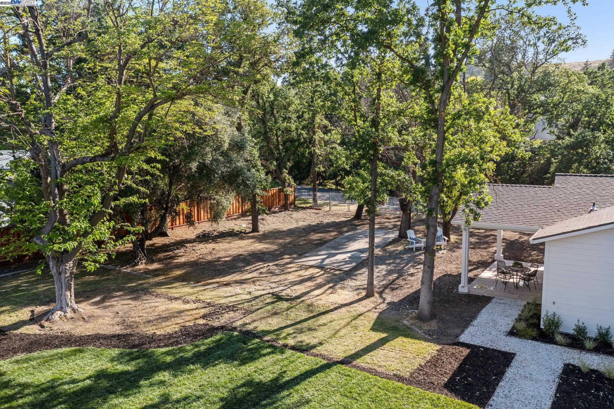 2129 Youngs Ct