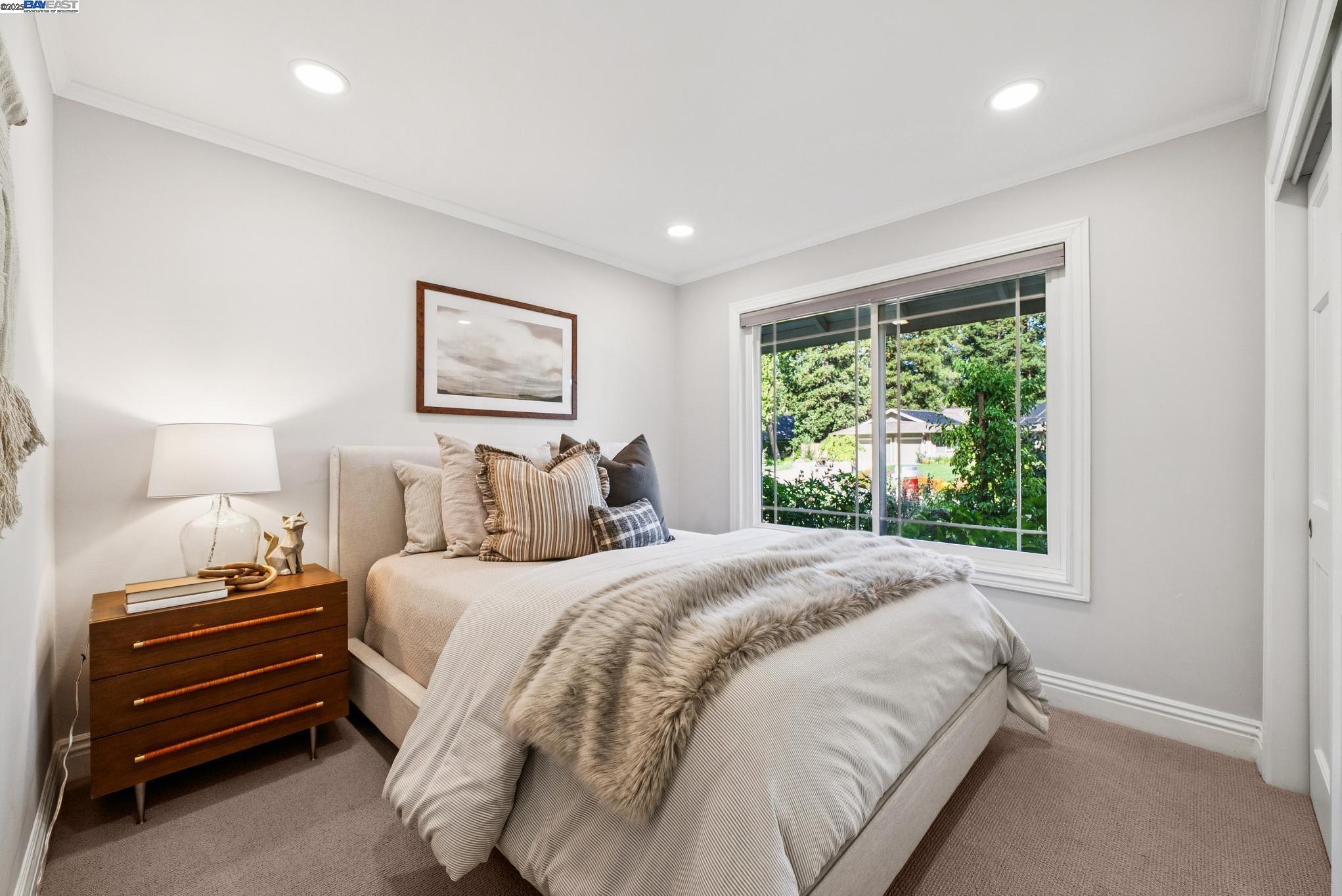 235 Saint Paul Dr