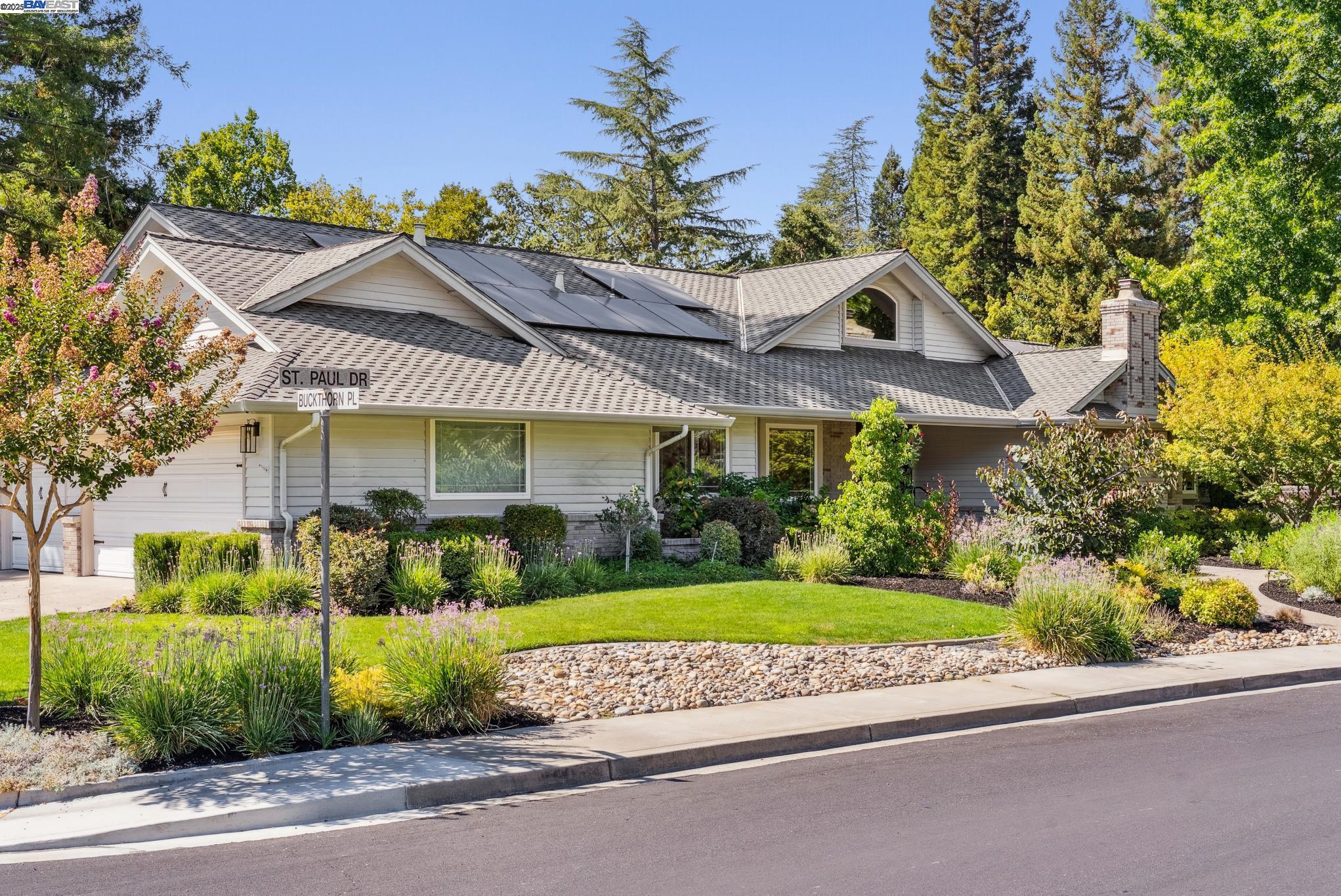 235 Saint Paul Dr