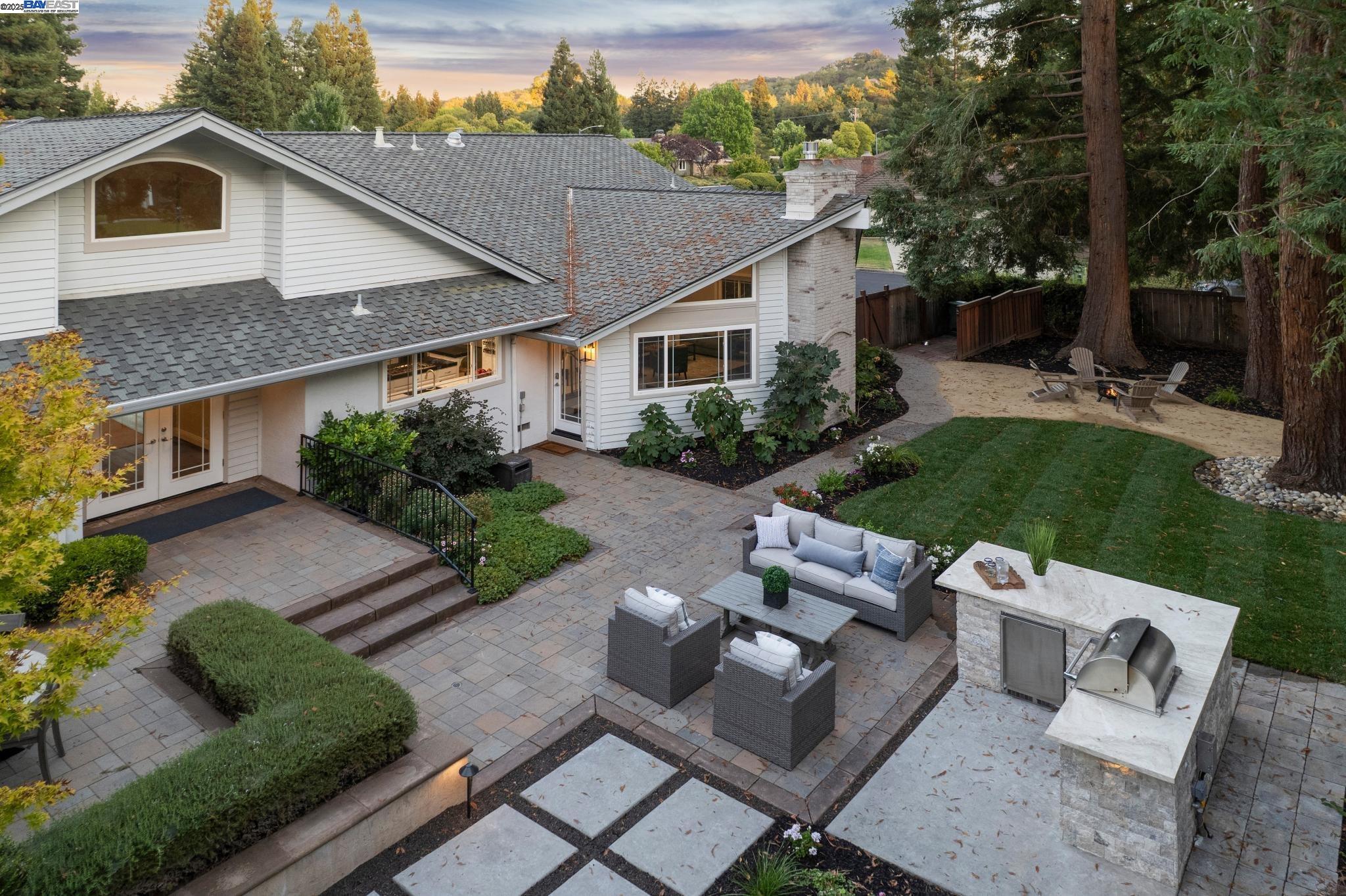235 Saint Paul Dr