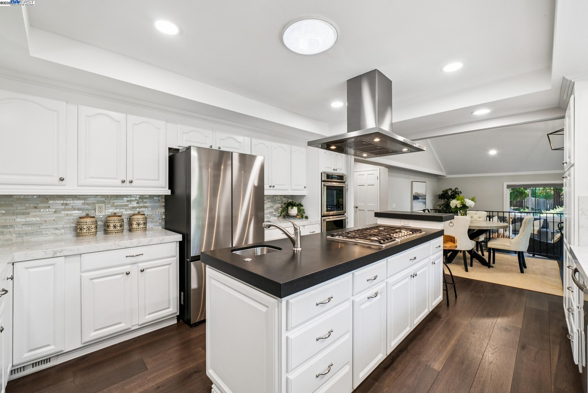 235 Saint Paul Dr