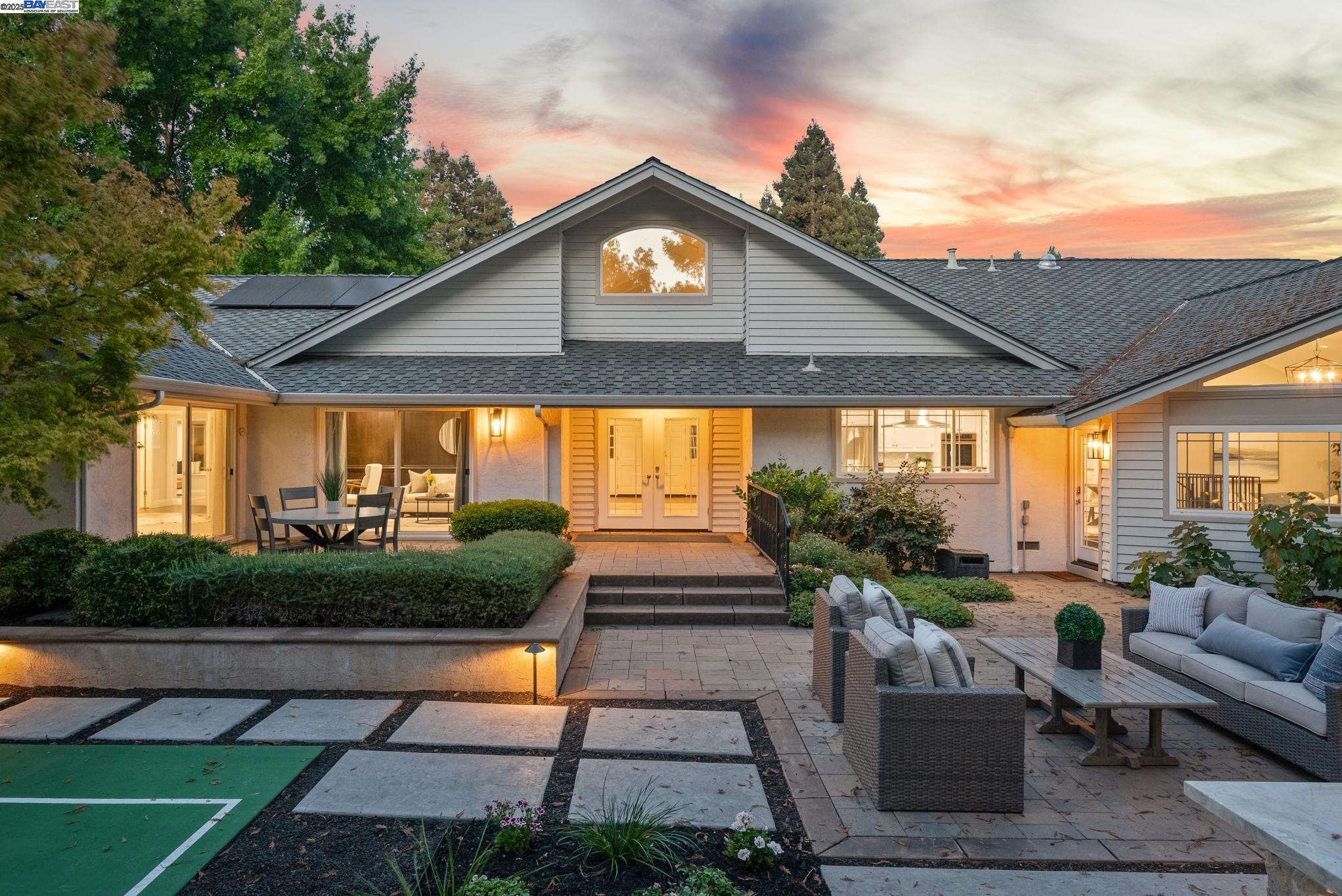 235 Saint Paul Dr