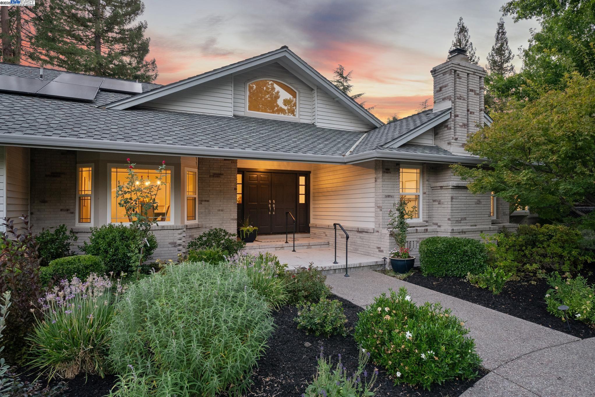 235 Saint Paul Dr