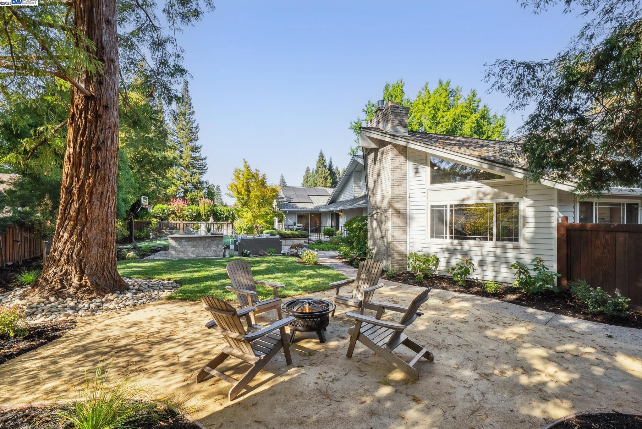 235 Saint Paul Dr