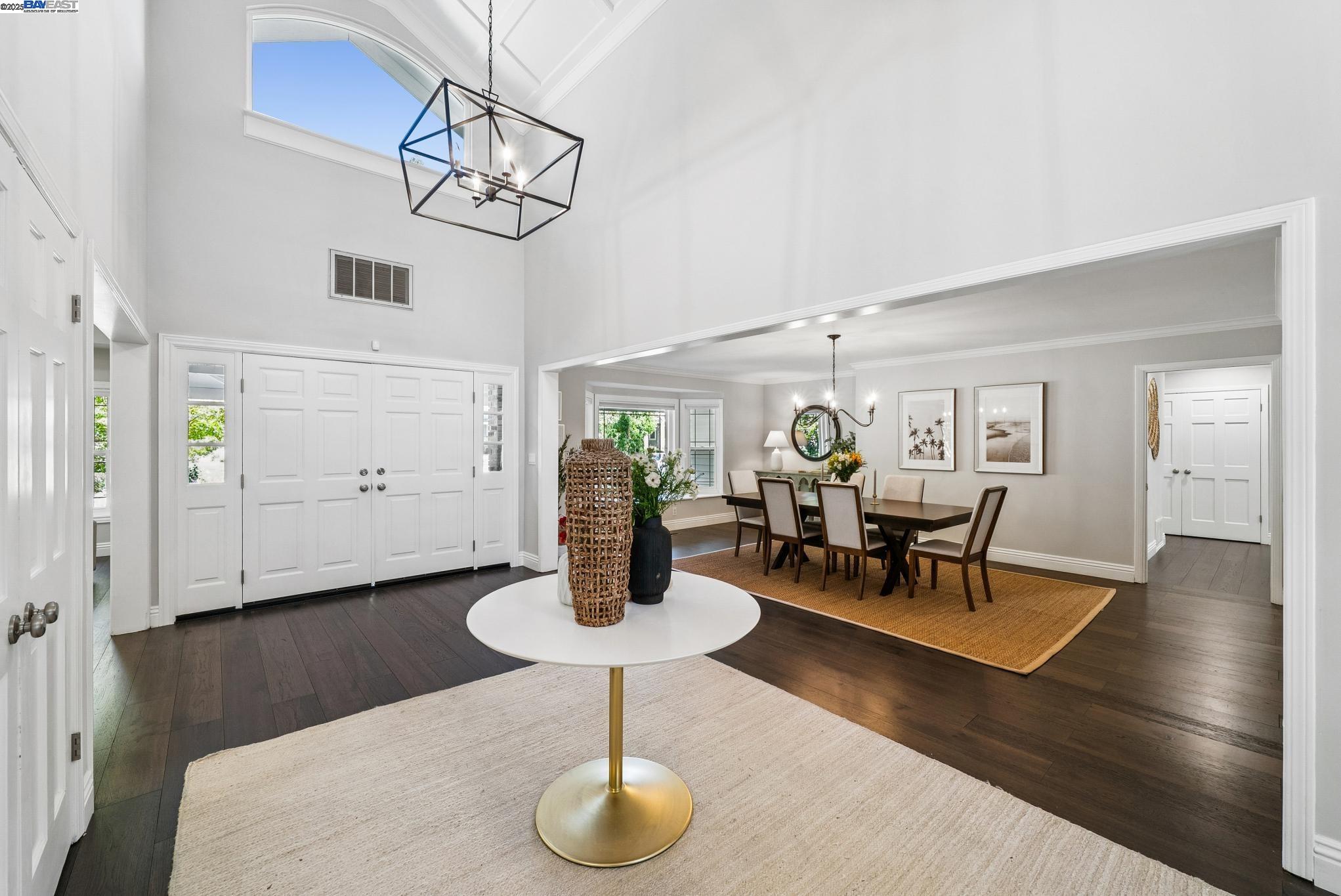 235 Saint Paul Dr