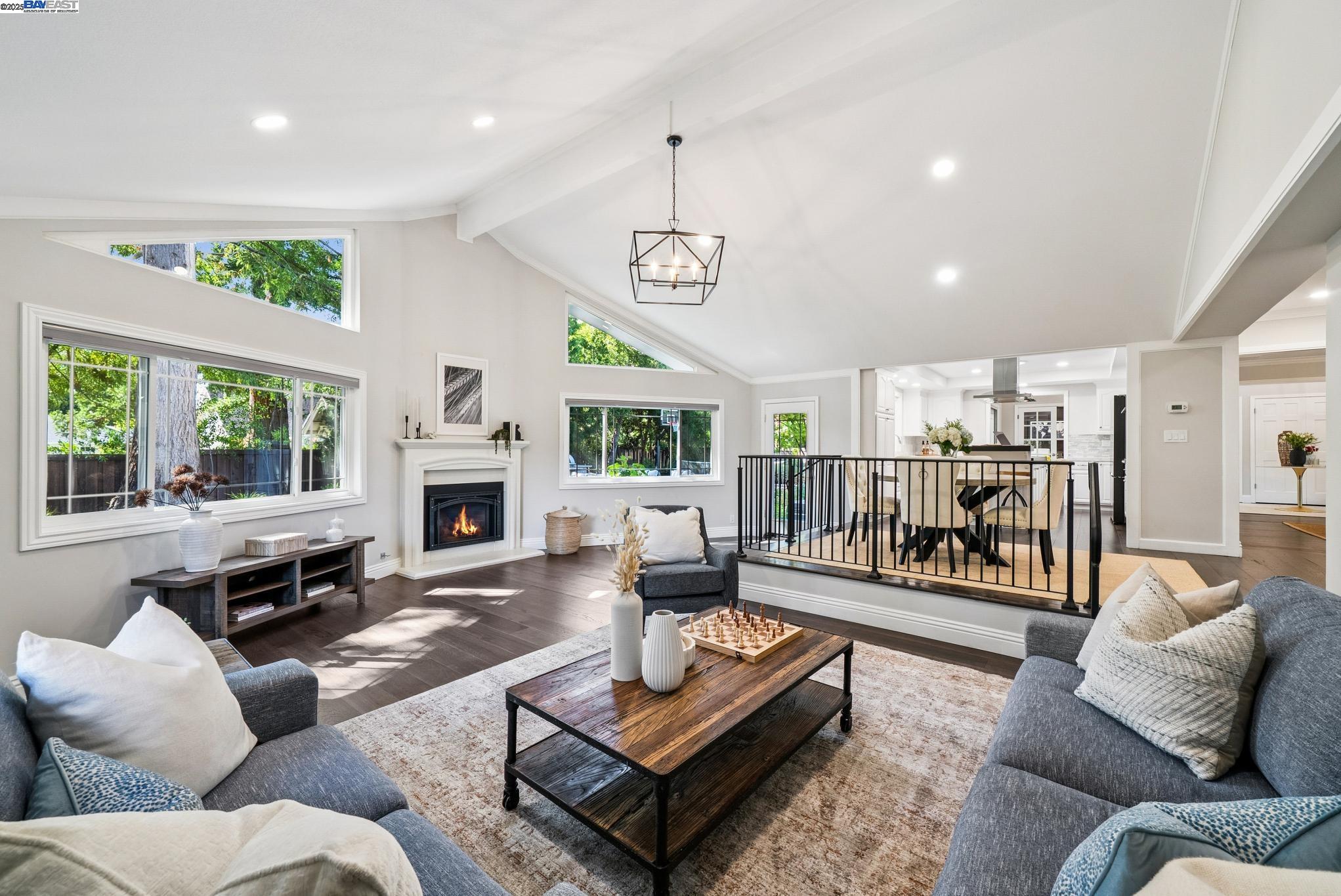 235 Saint Paul Dr