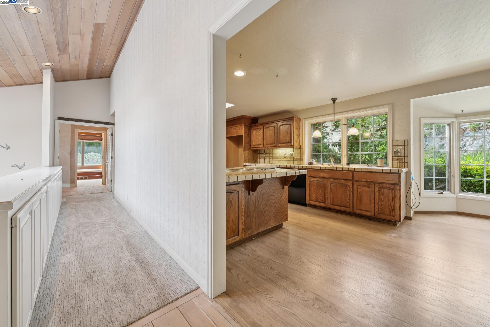 721 Fair Oaks Dr