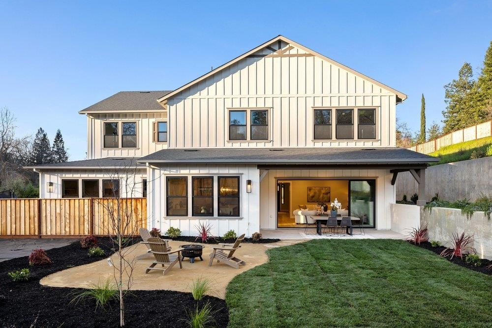 180 Castle Hill Ranch Rd