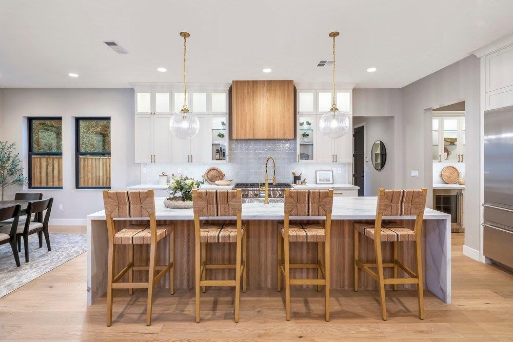 180 Castle Hill Ranch Rd