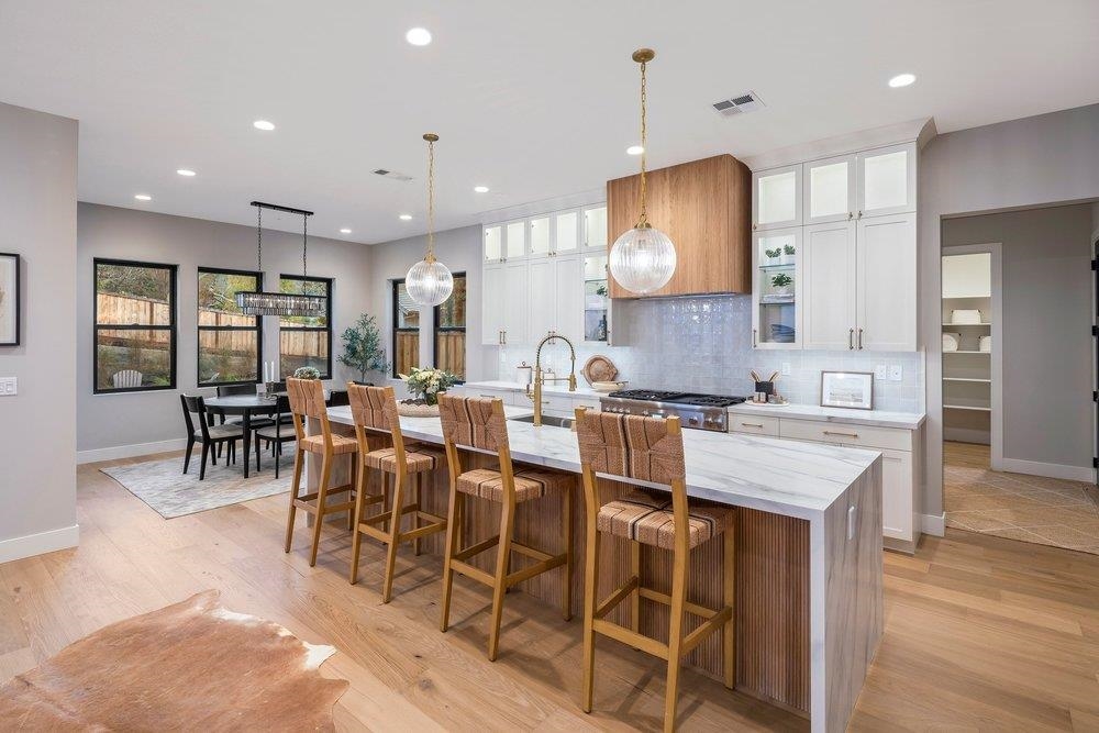 180 Castle Hill Ranch Rd