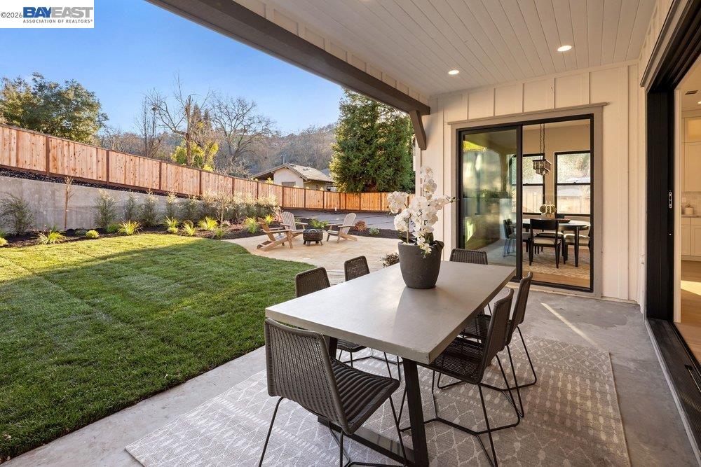 180 Castle Hill Ranch Rd
