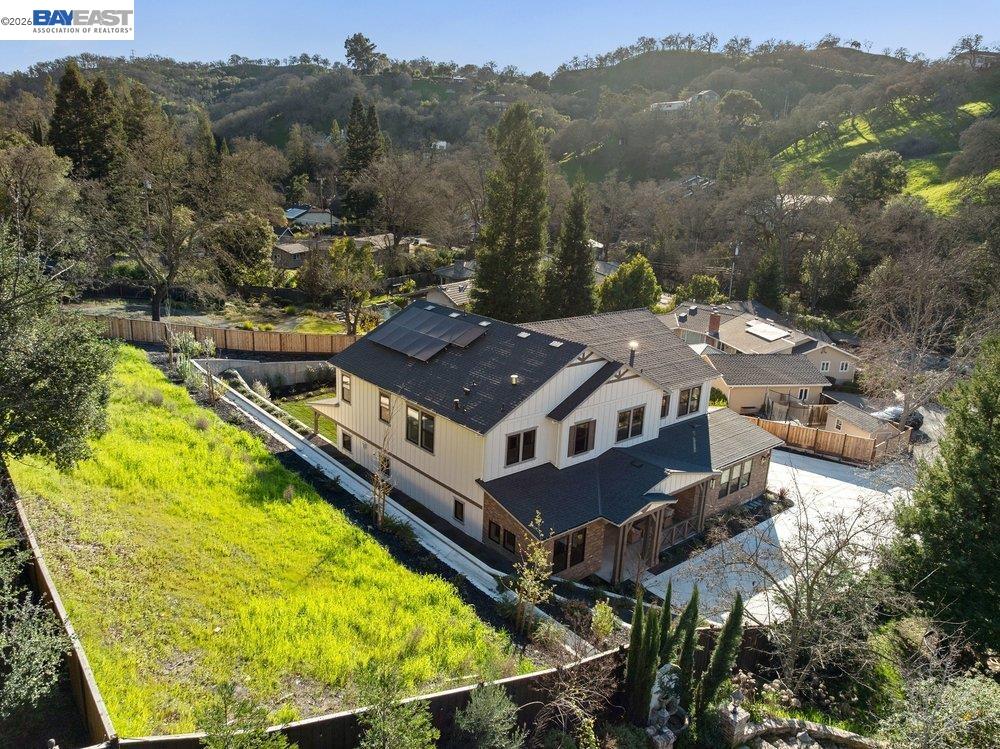 180 Castle Hill Ranch Rd