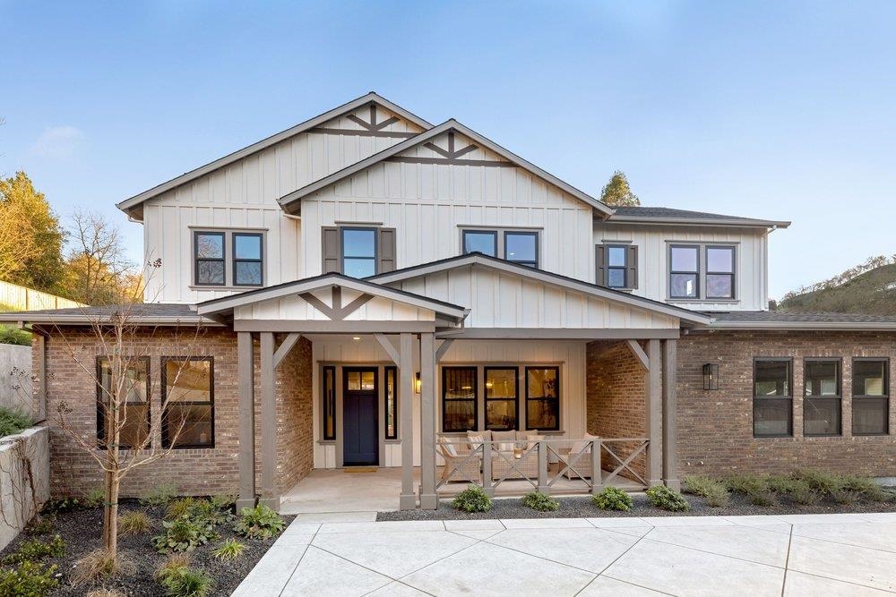 180 Castle Hill Ranch Rd