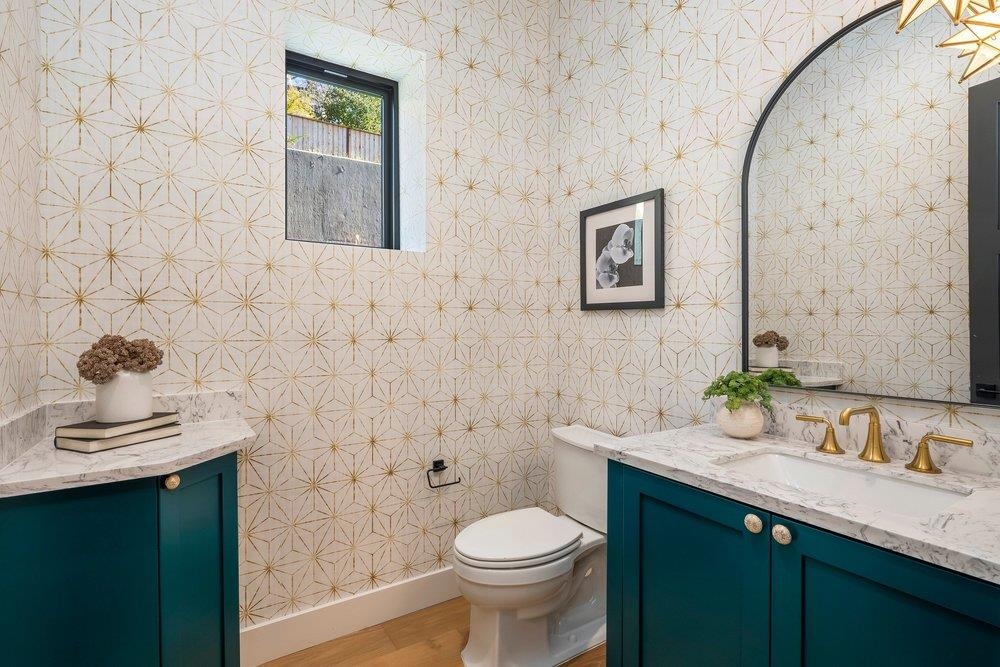 180 Castle Hill Ranch Rd