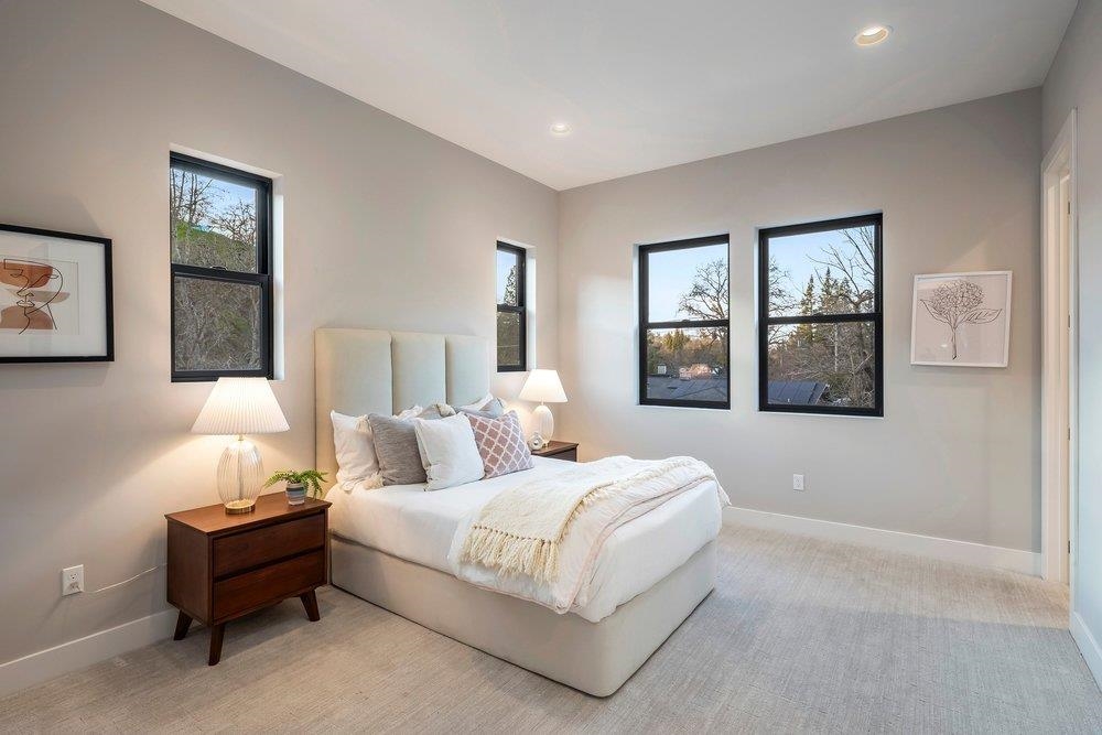 180 Castle Hill Ranch Rd